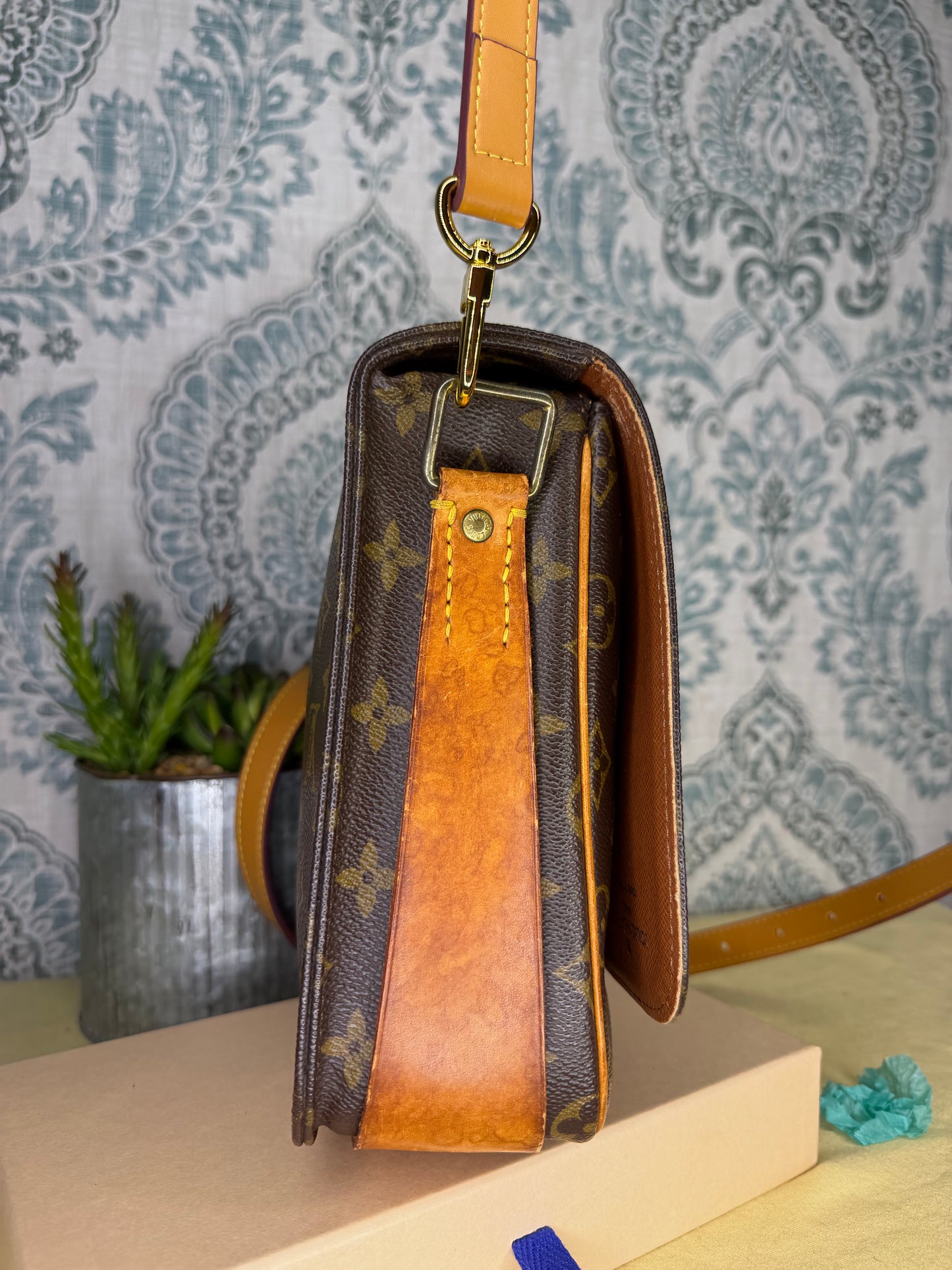Louis Vuitton Cartouchiere GM