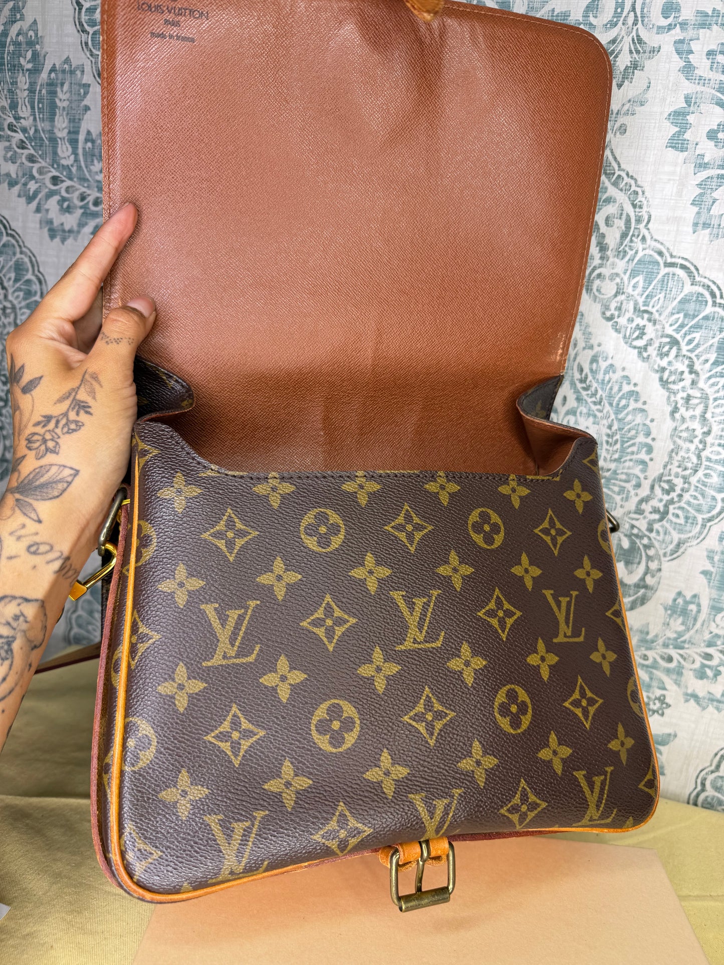 Louis Vuitton Cartouchiere GM