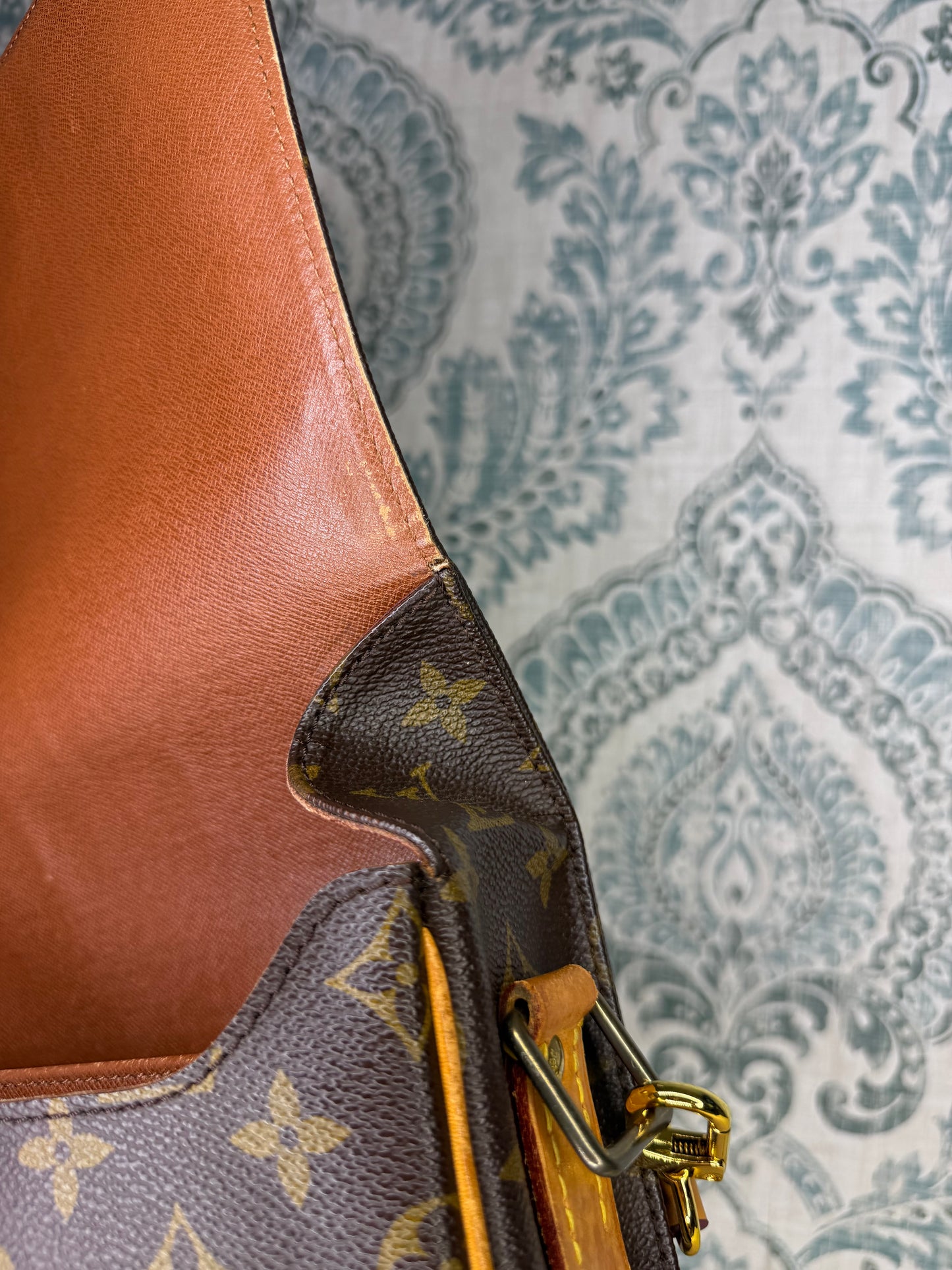 Louis Vuitton Cartouchiere GM