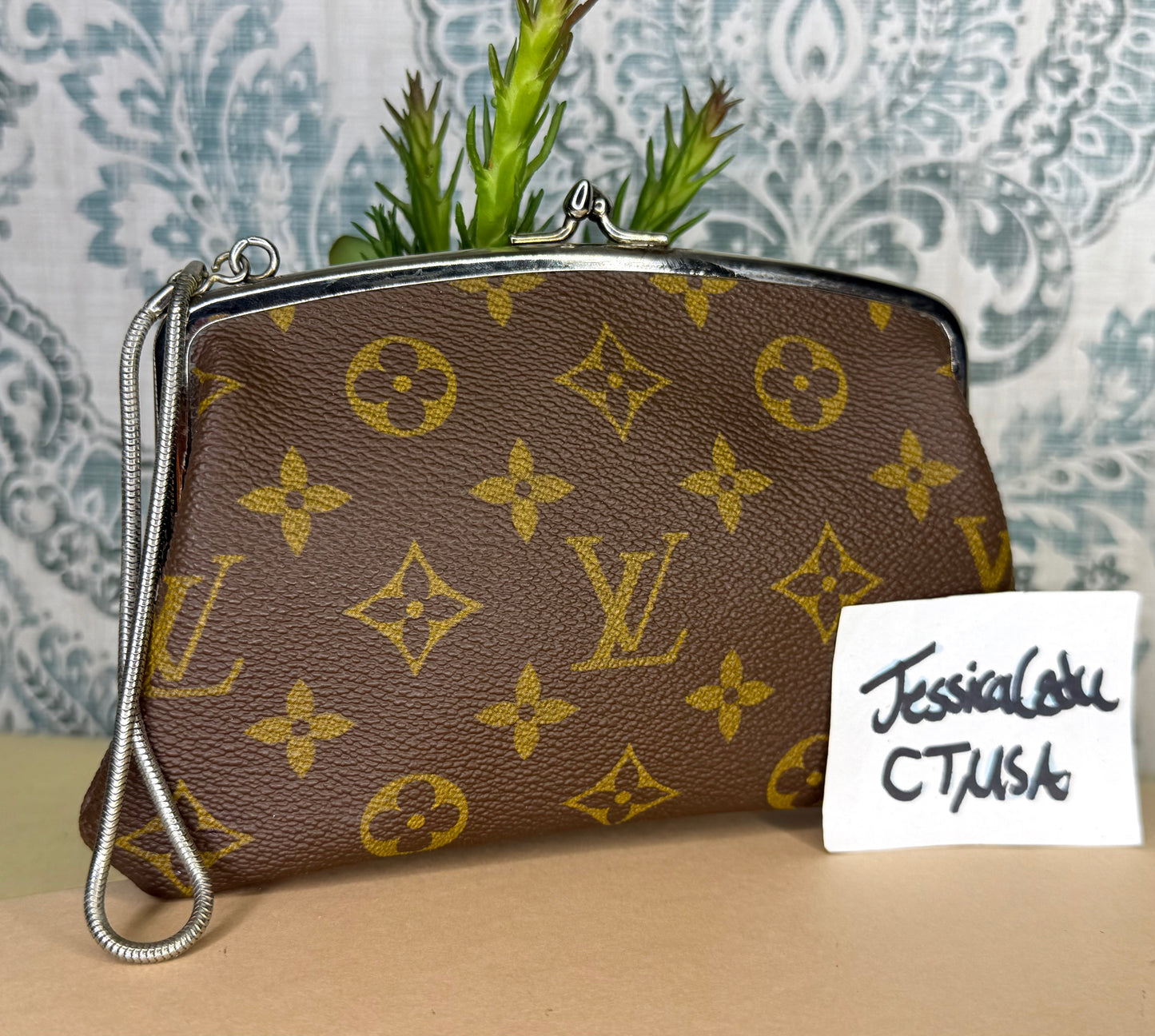 Louis Vuitton French Company Kisslock Pouch