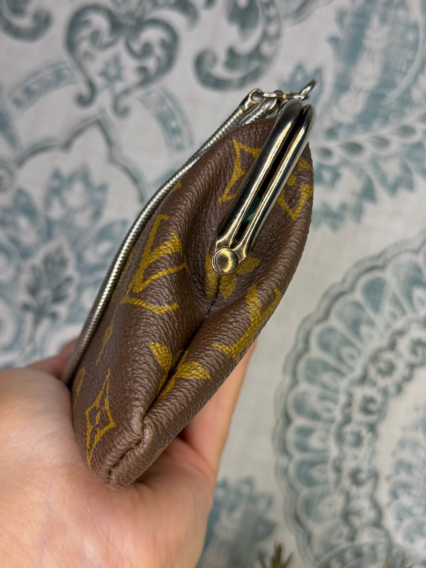 Louis Vuitton French Company Kisslock Pouch