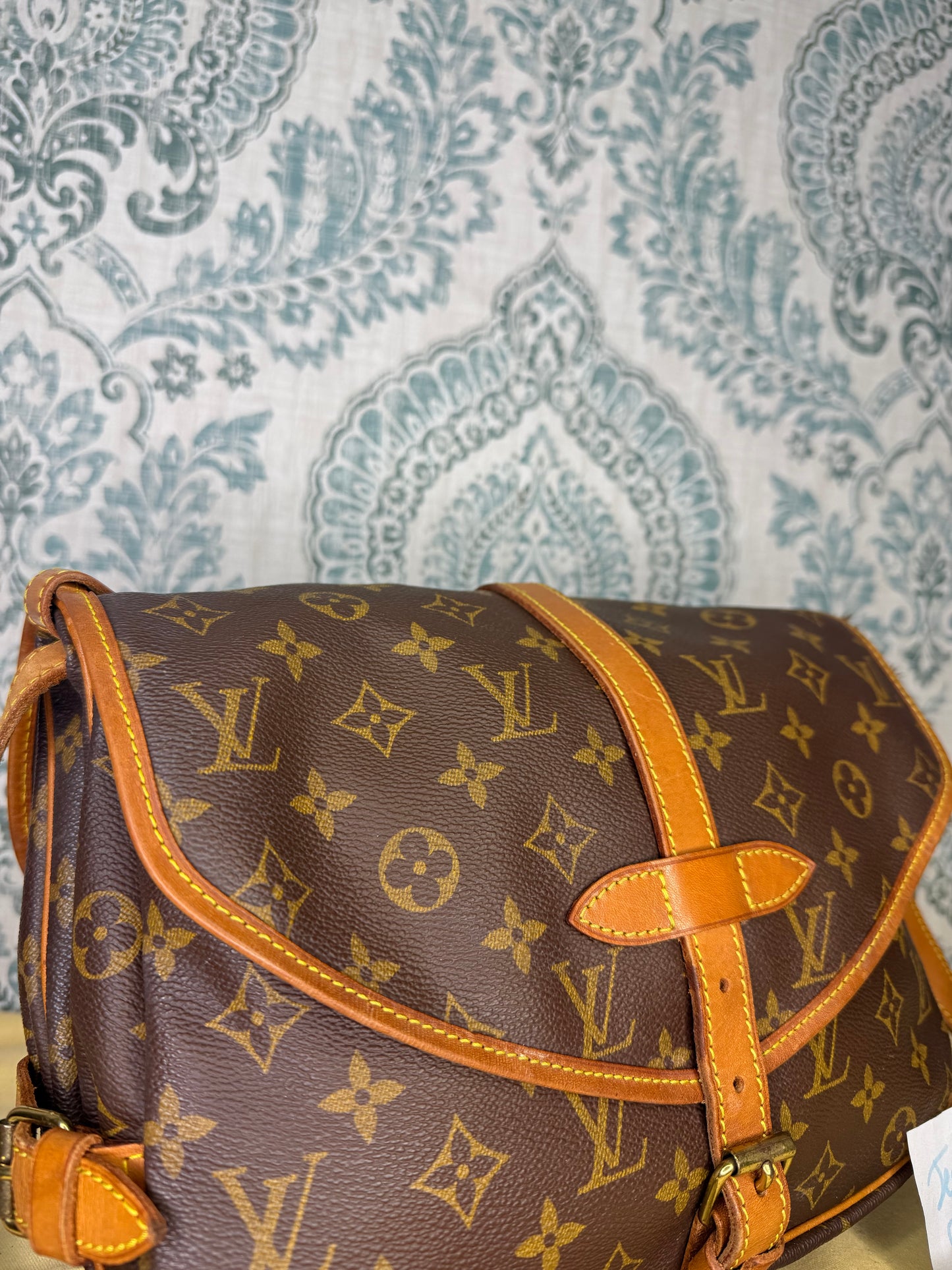 Louis Vuitton Saumur 30
