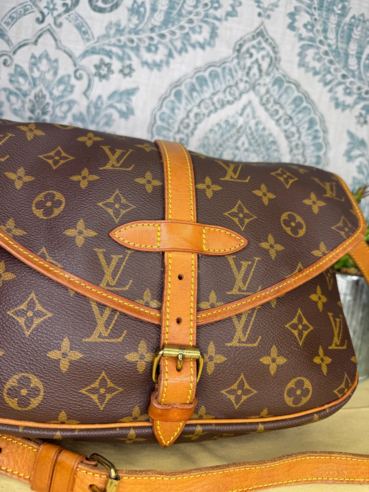 Louis Vuitton Saumur 30