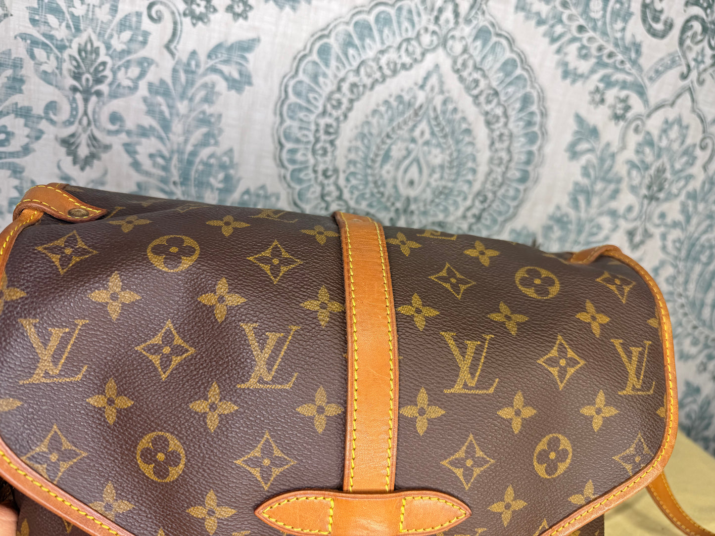 Louis Vuitton Saumur 30
