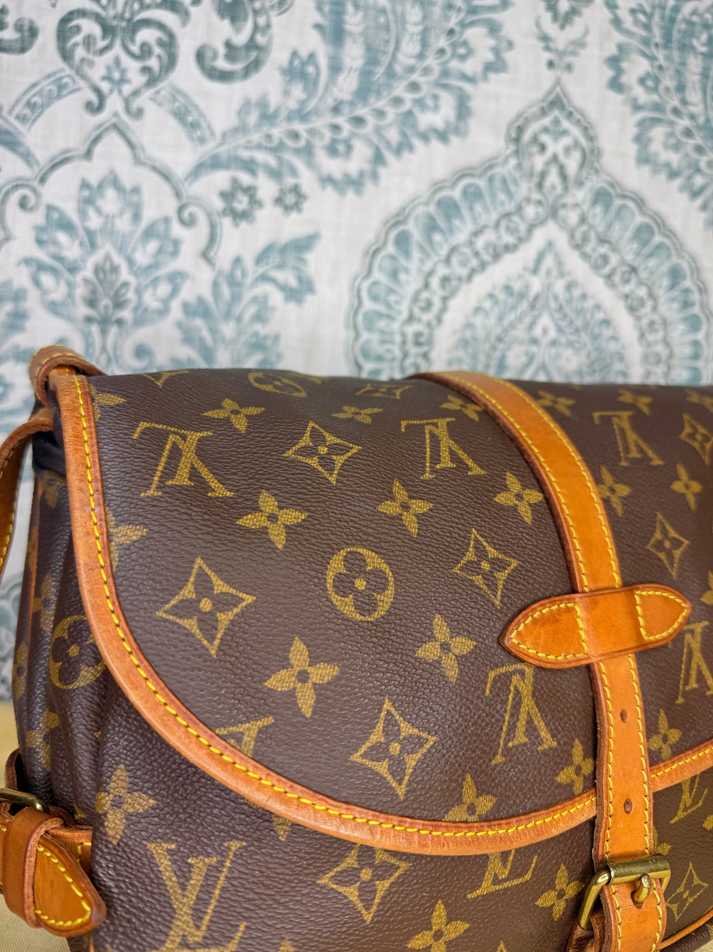 Louis Vuitton Saumur 30