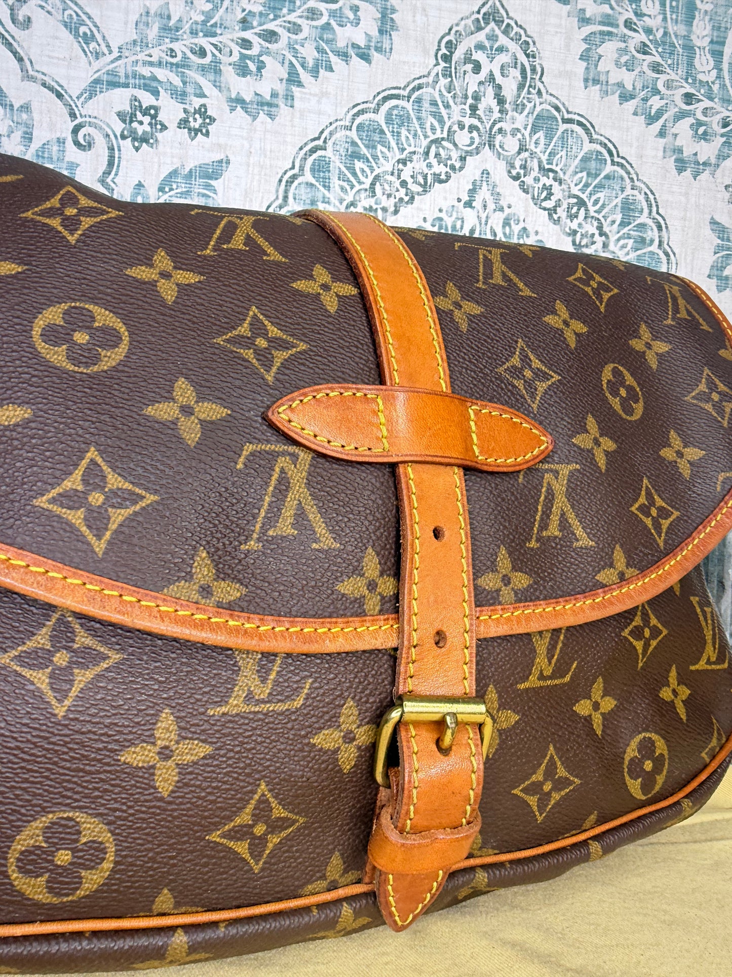 Louis Vuitton Saumur 30