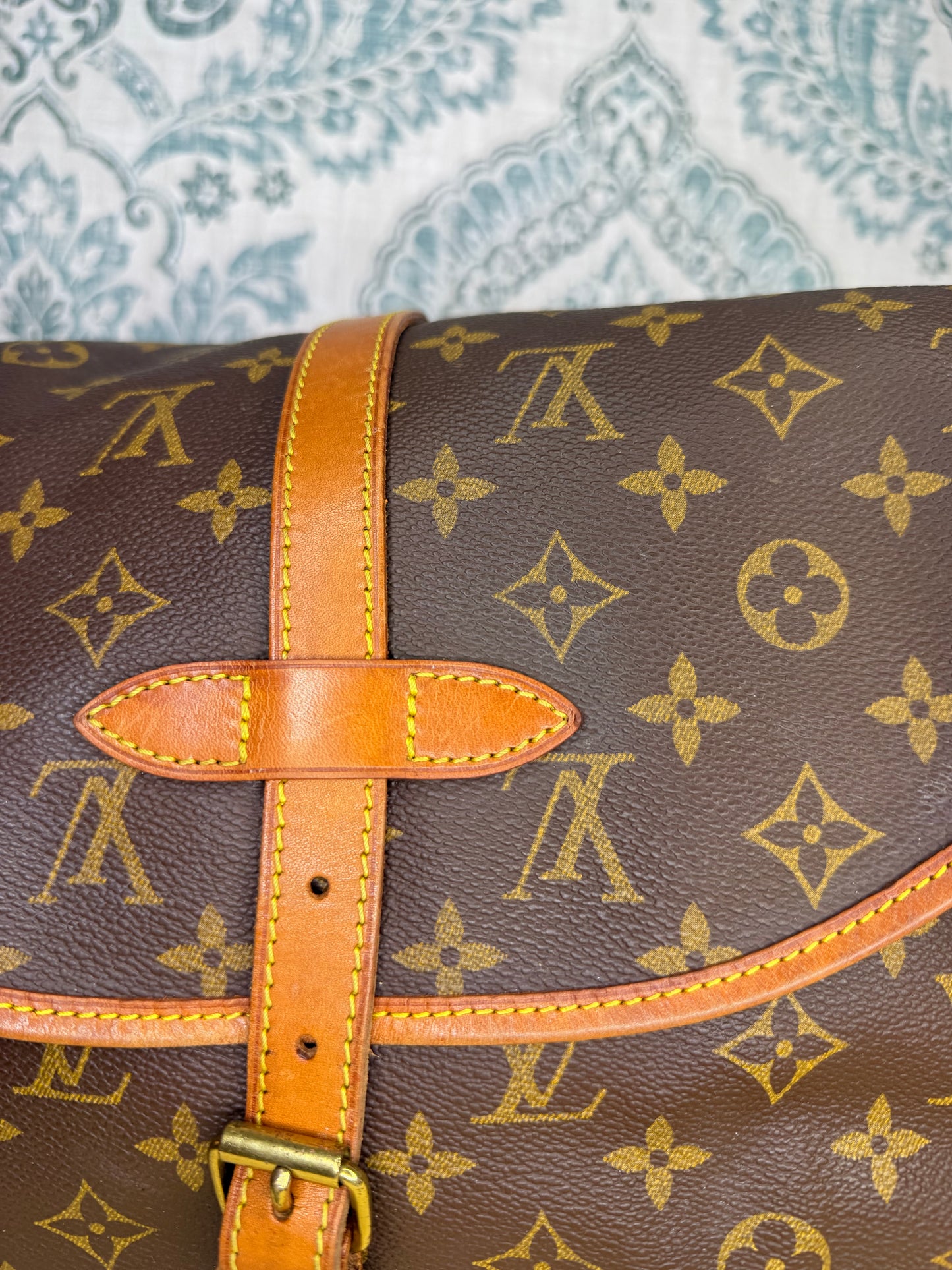 Louis Vuitton Saumur 30