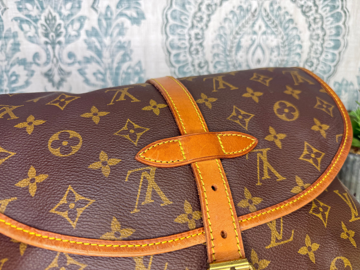 Louis Vuitton Saumur 30