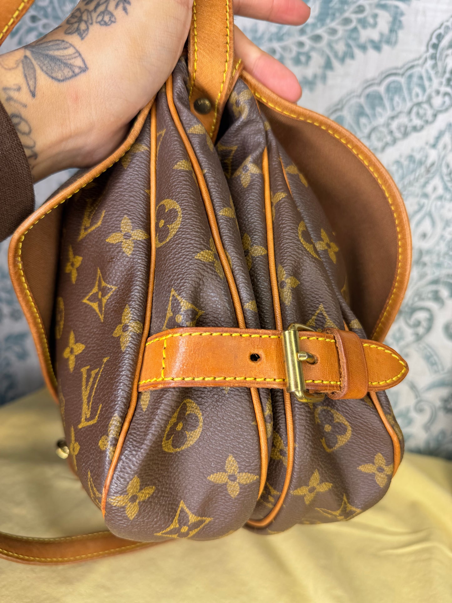 Louis Vuitton Saumur 30