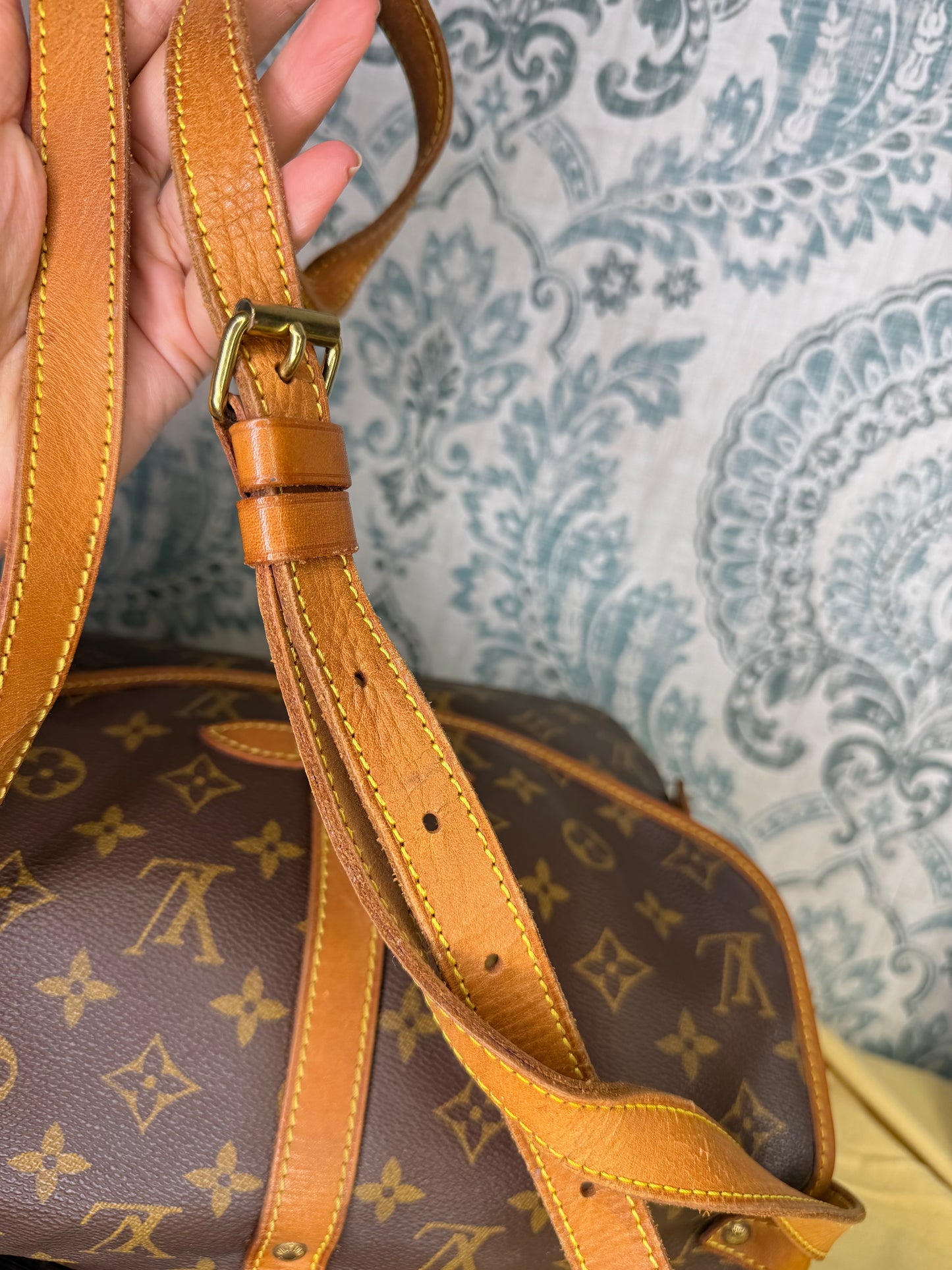 Louis Vuitton Saumur 30