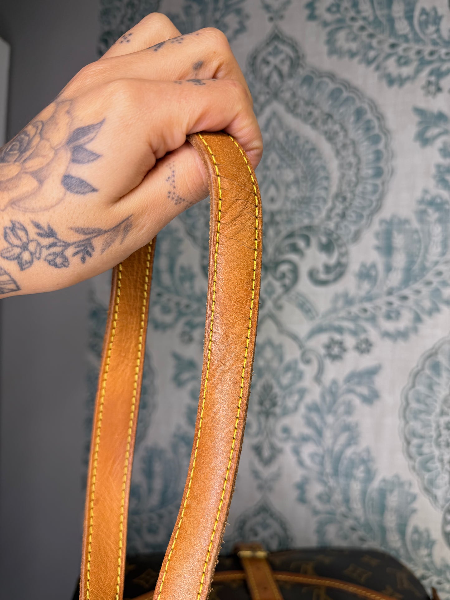 Louis Vuitton Saumur 30