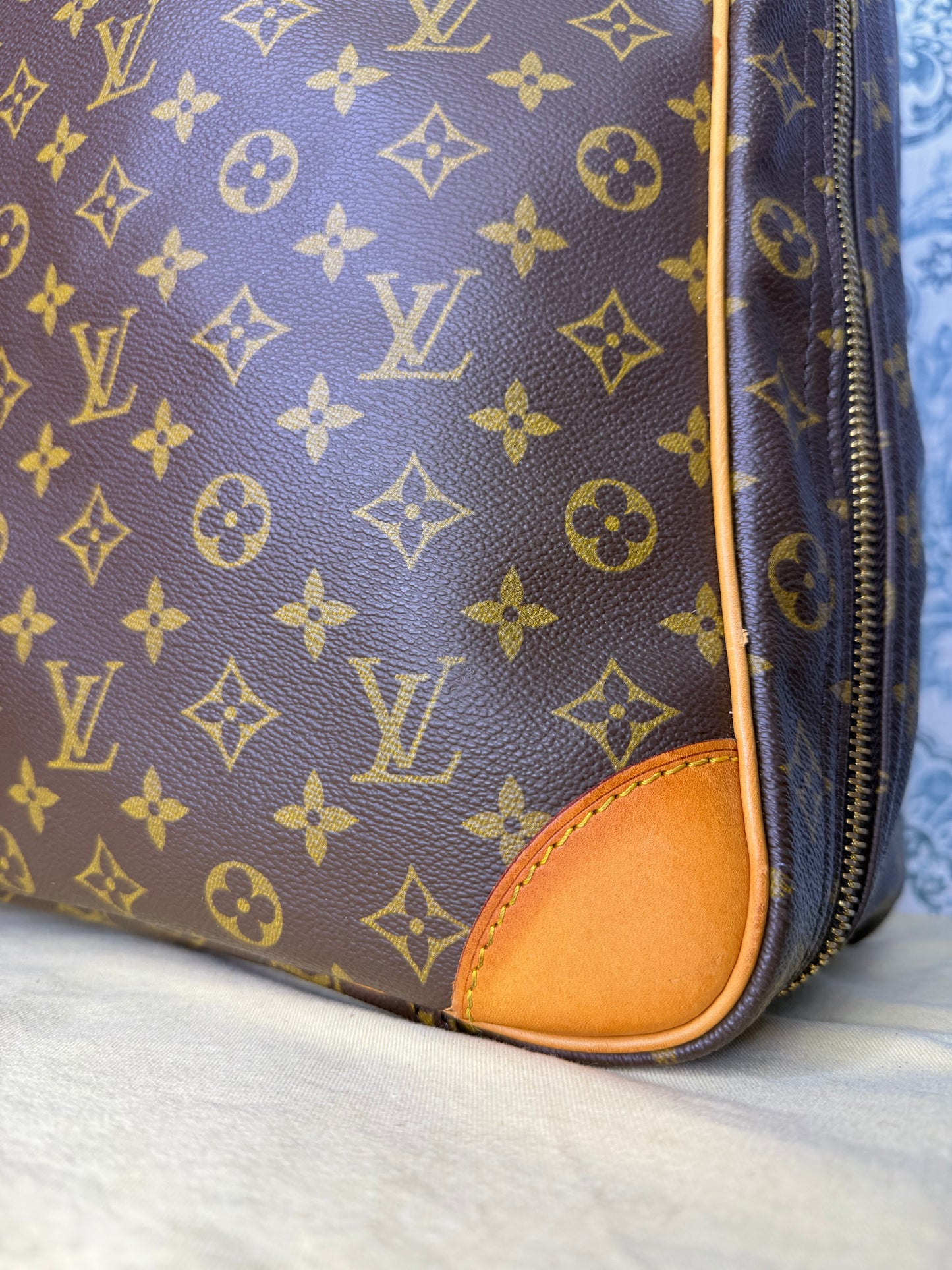 Louis Vuitton Sirius 65 Soft Suitcase/Travel Bag