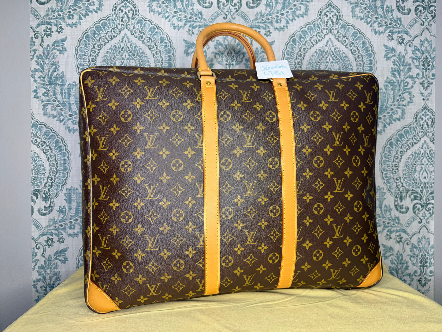 Louis Vuitton Sirius 55 Soft Suit Case