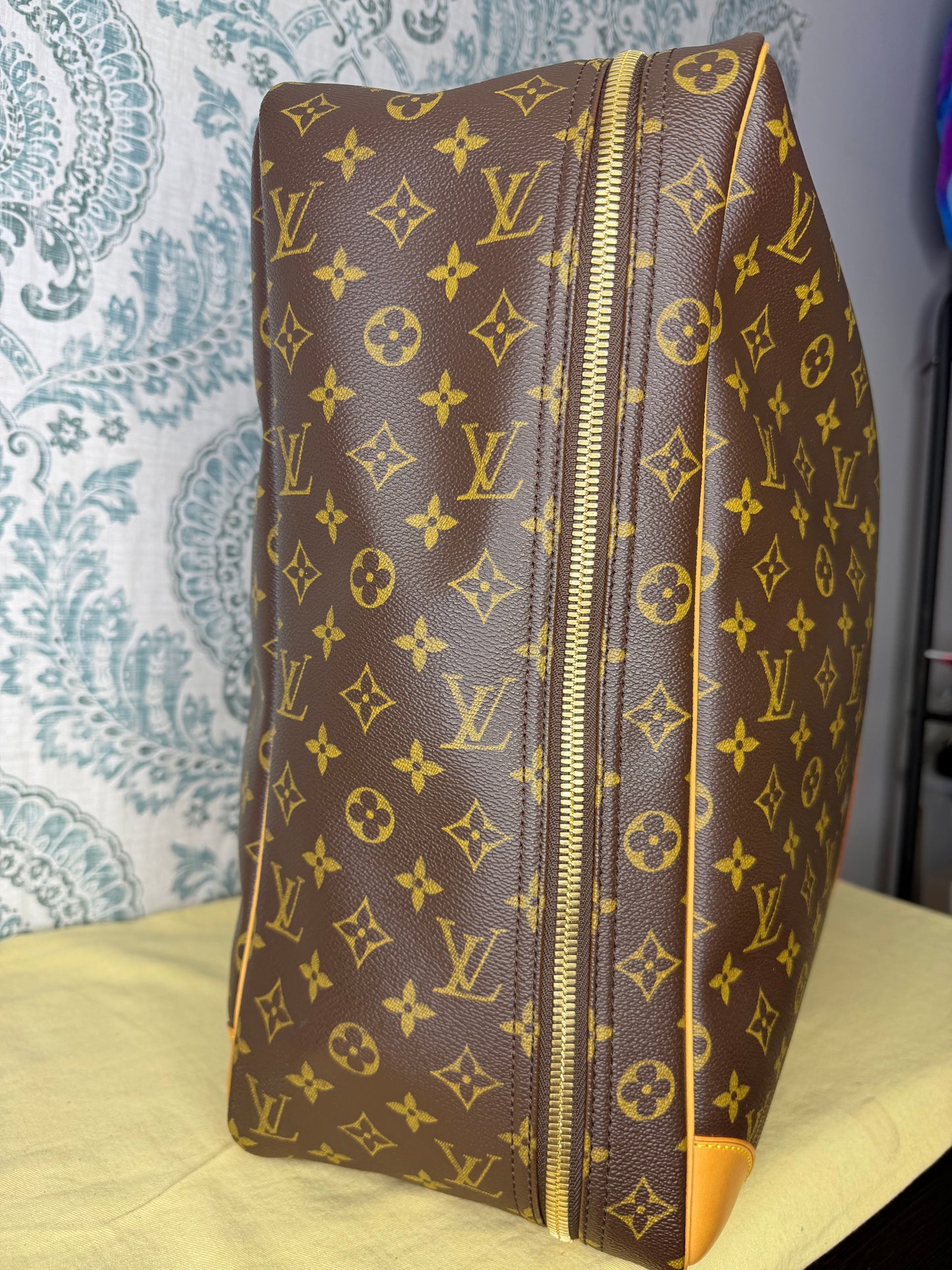 Louis Vuitton Sirius 55 Soft Suit Case