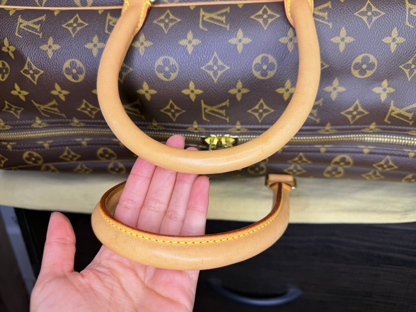 Louis Vuitton Sirius 55 Soft Suit Case