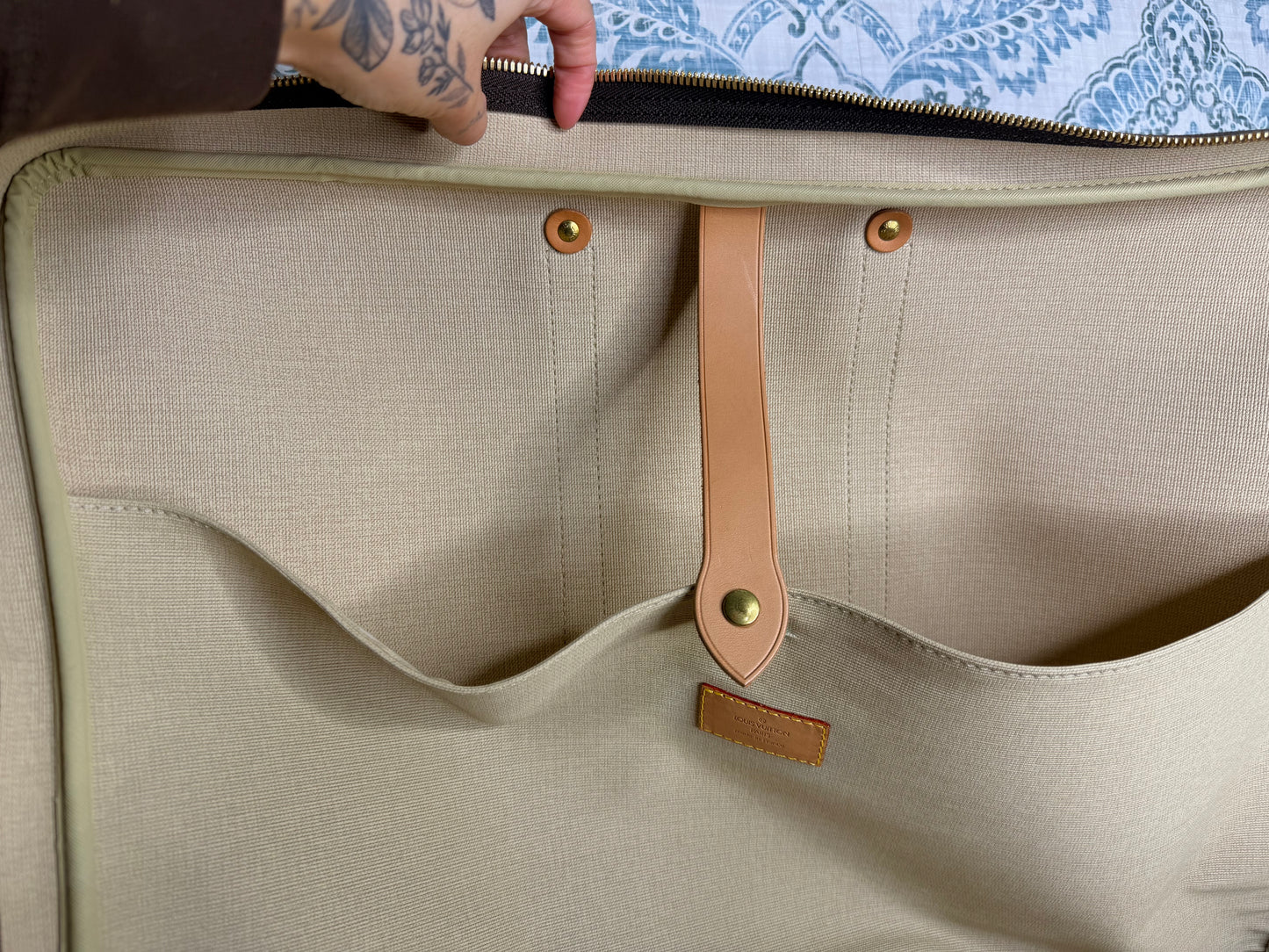 Louis Vuitton Sirius 55 Soft Suit Case