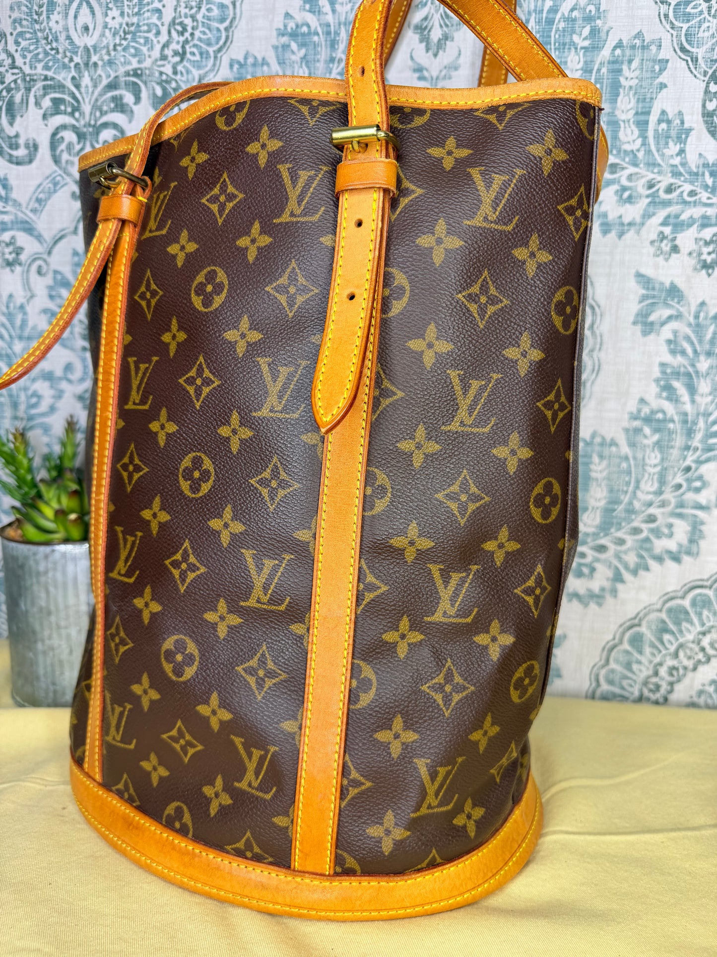 Louis Vuitton Bucket GM #2
