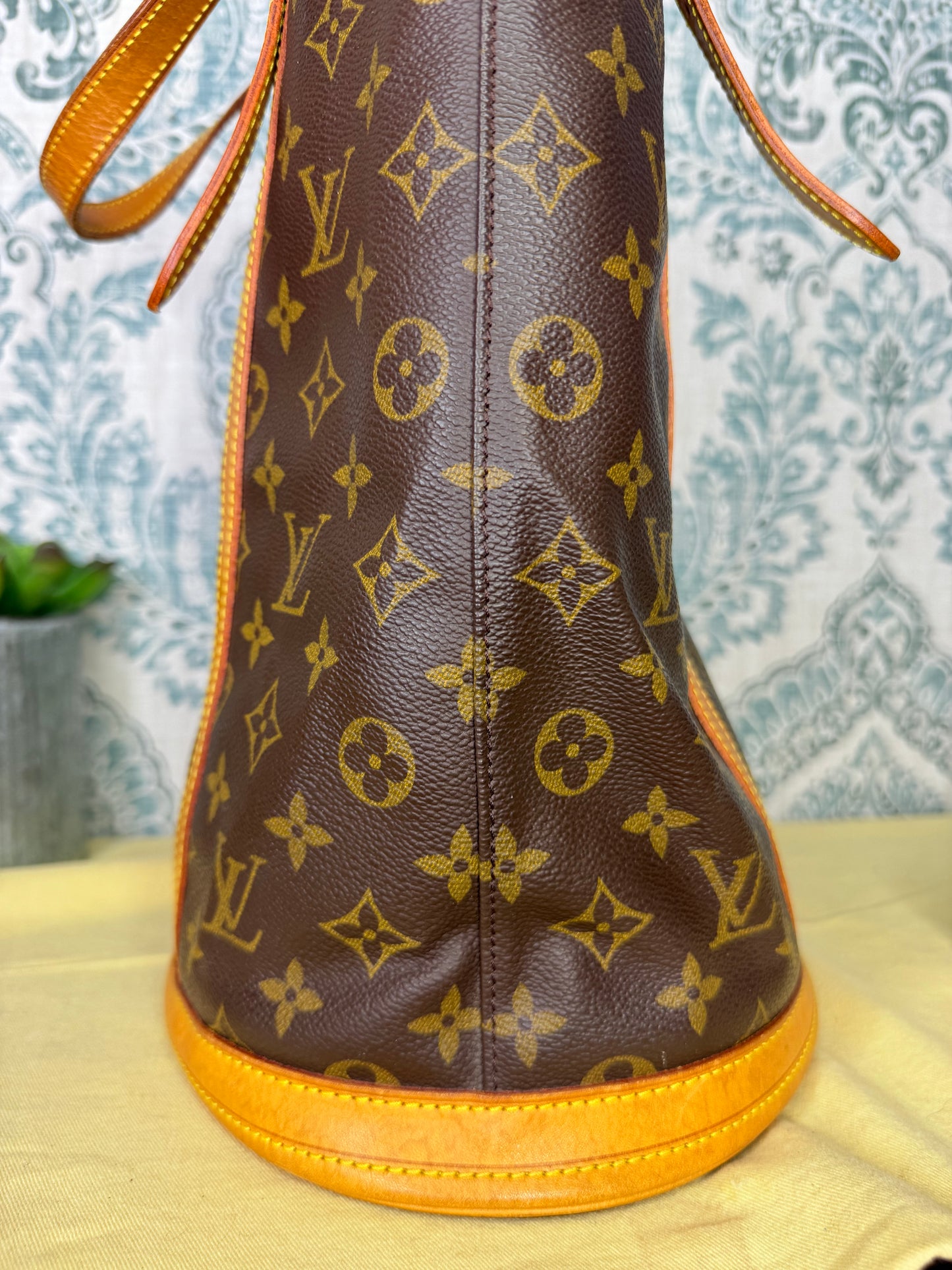Louis Vuitton Bucket GM #2