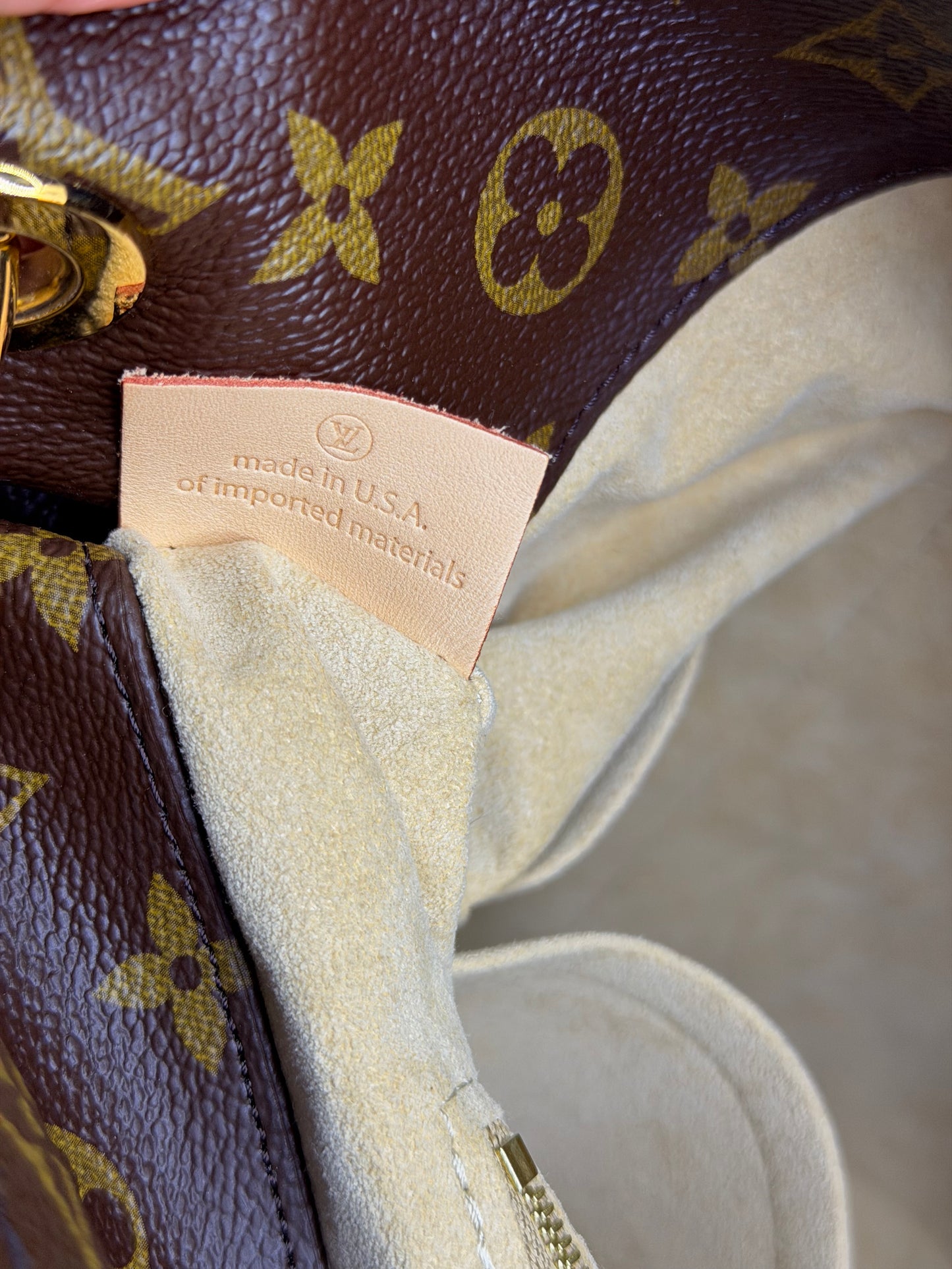 Louis Vuitton Artsy MM