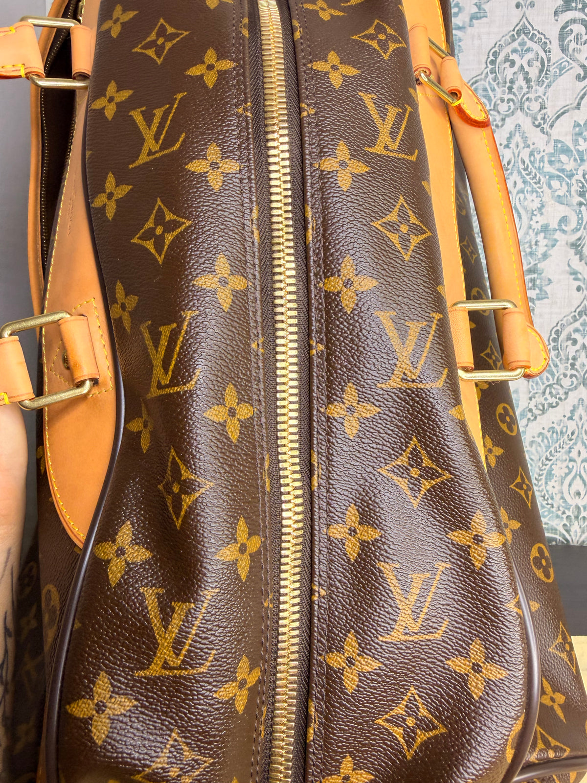 Louis Vuitton Eole 50 Rolling Suit Case