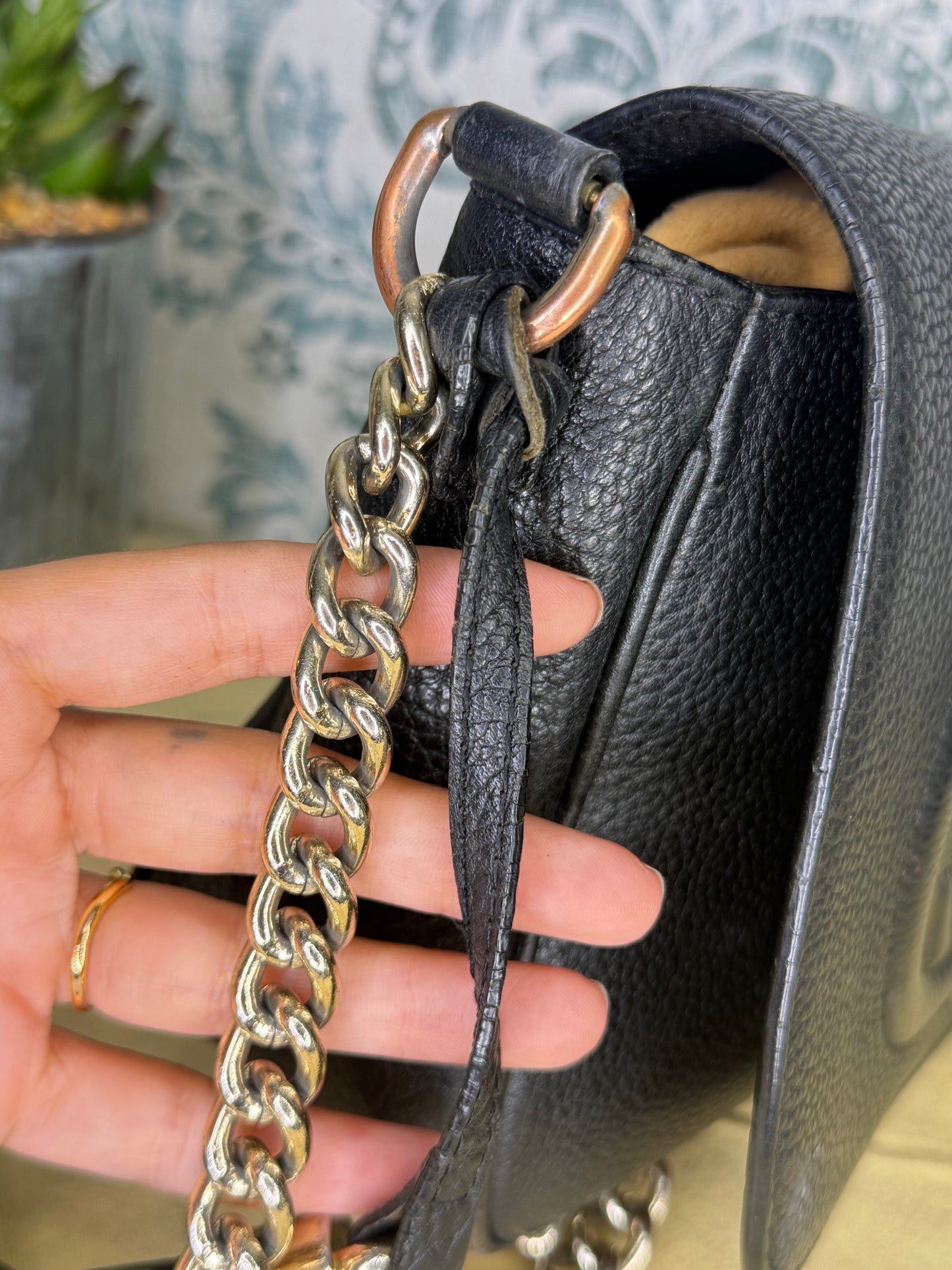 Louis Vuitton Gucci Black Soho Small Flap Crossbody