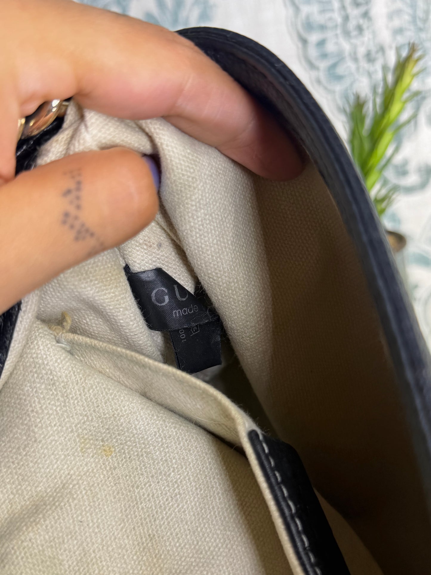 Louis Vuitton Gucci Black Soho Small Flap Crossbody