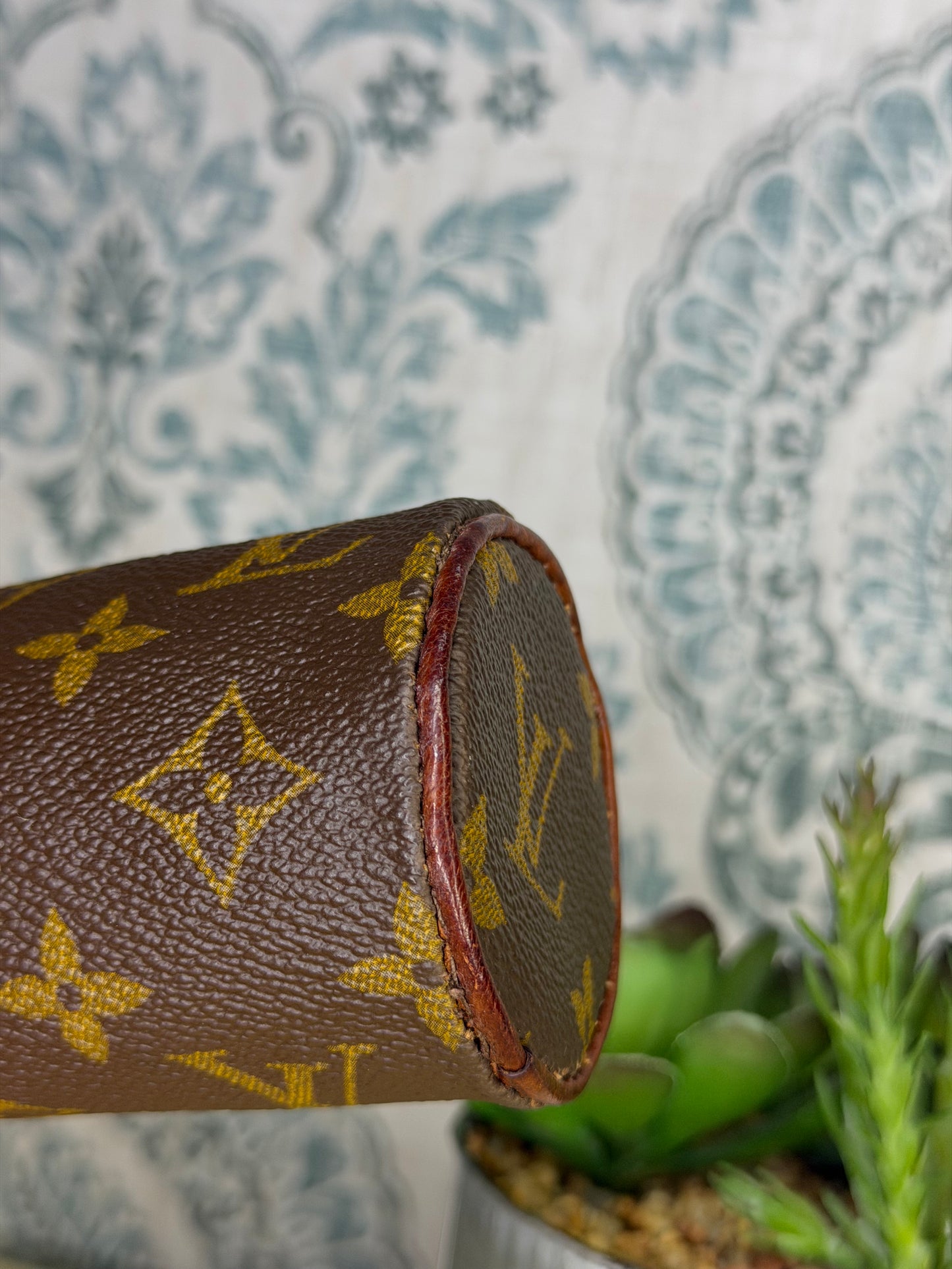 Louis Vuitton Vintage Trousse Ronde 20 #1