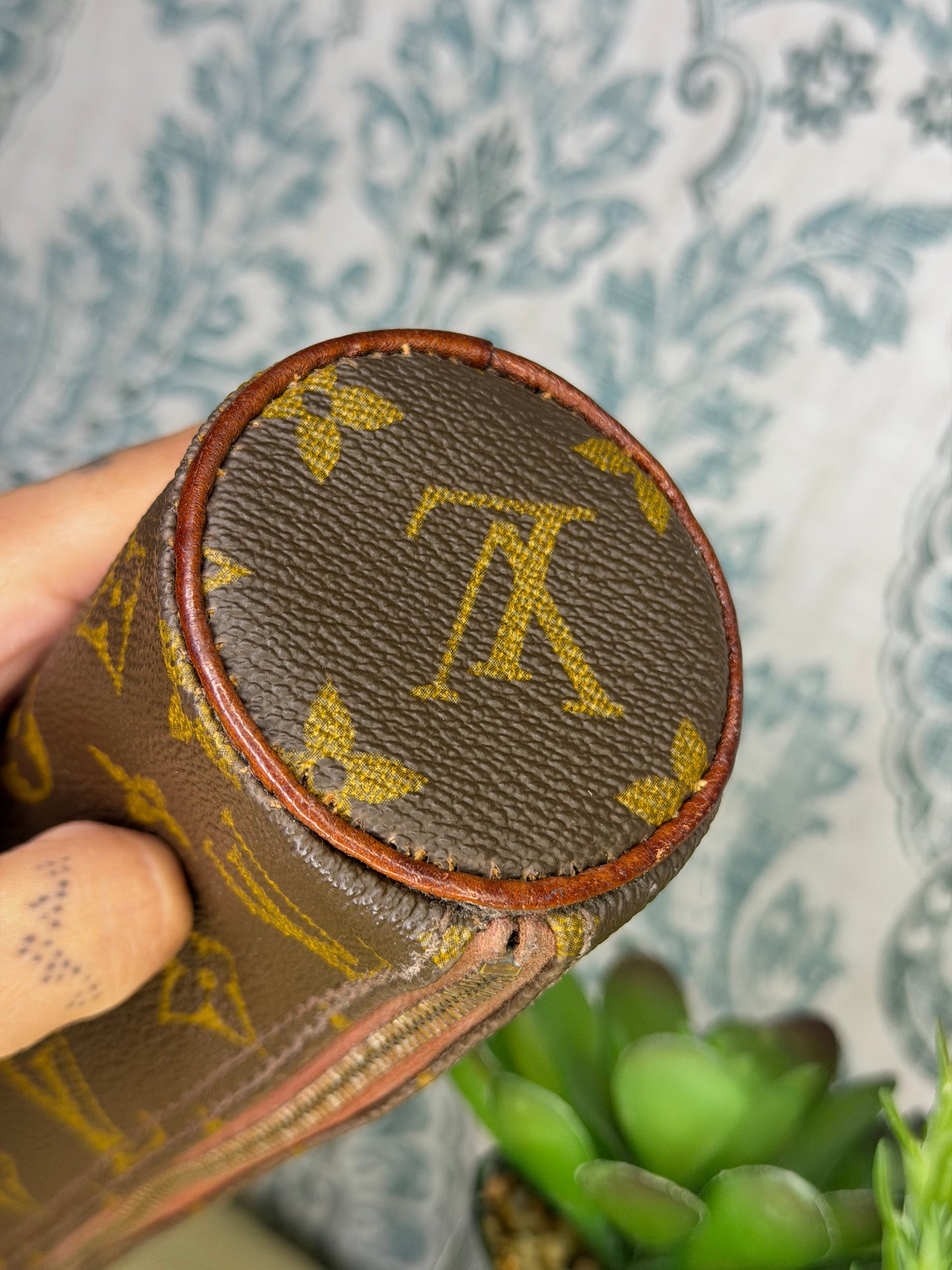 Louis Vuitton Vintage Trousse Ronde 20 #1