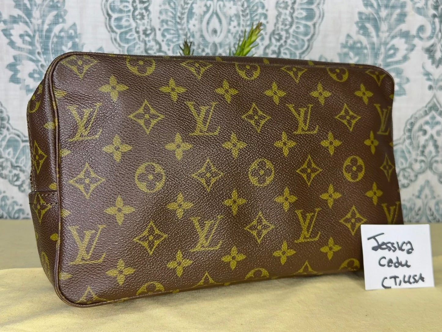 Louis Vuitton Trousse 28 #1 (zipper repair needed)