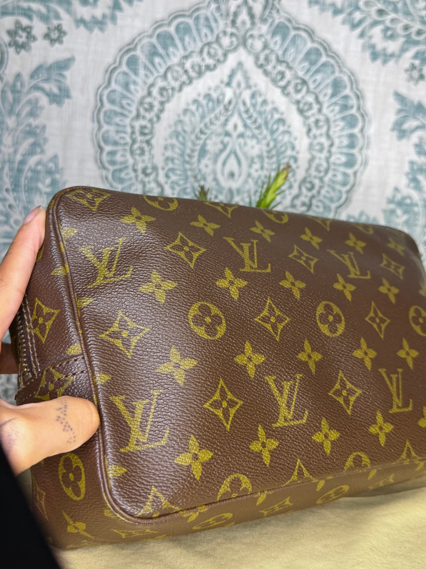 Louis Vuitton Trousse 28 #1 (zipper repair needed)