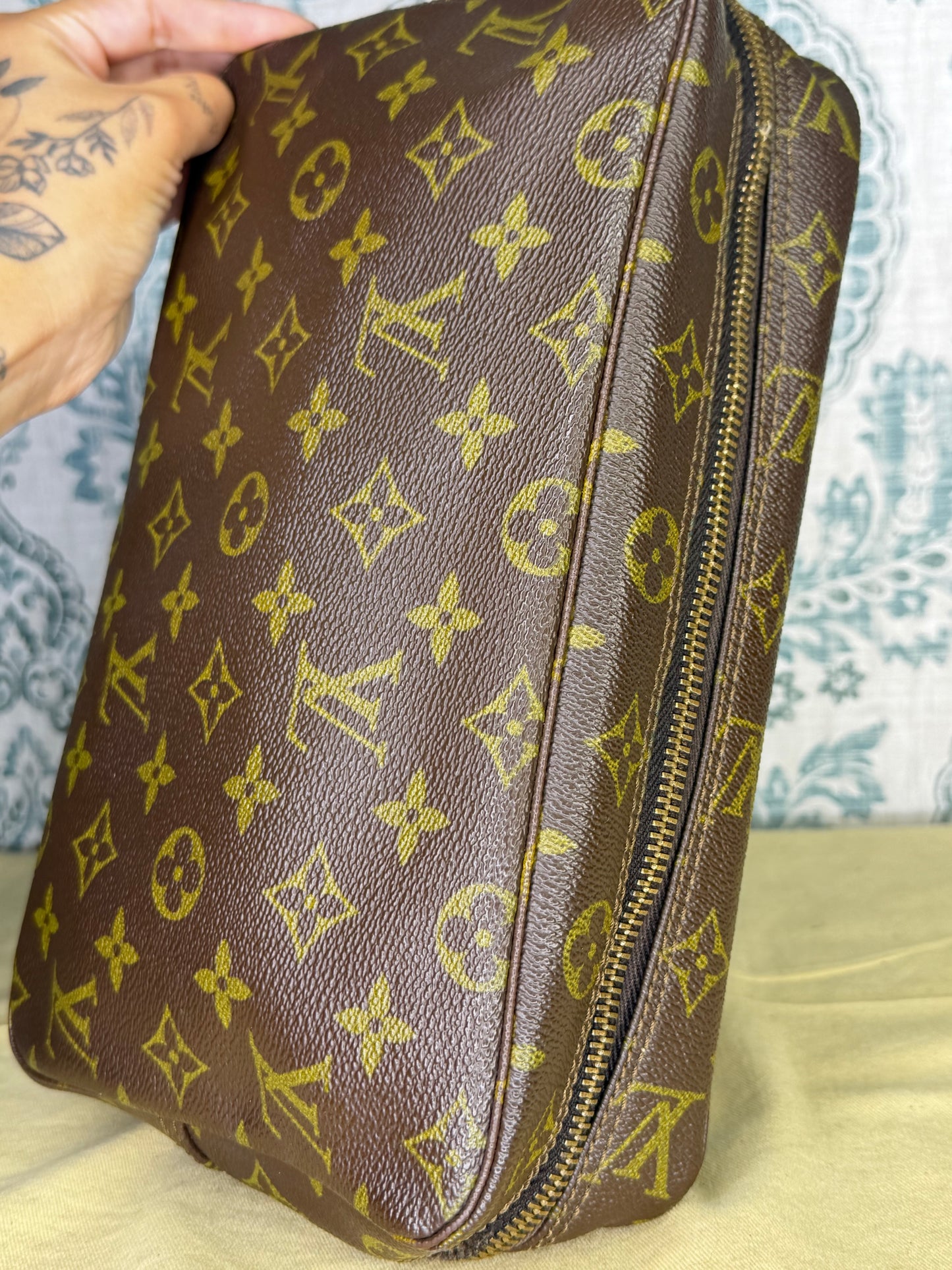 Louis Vuitton Trousse 28 #1 (zipper repair needed)