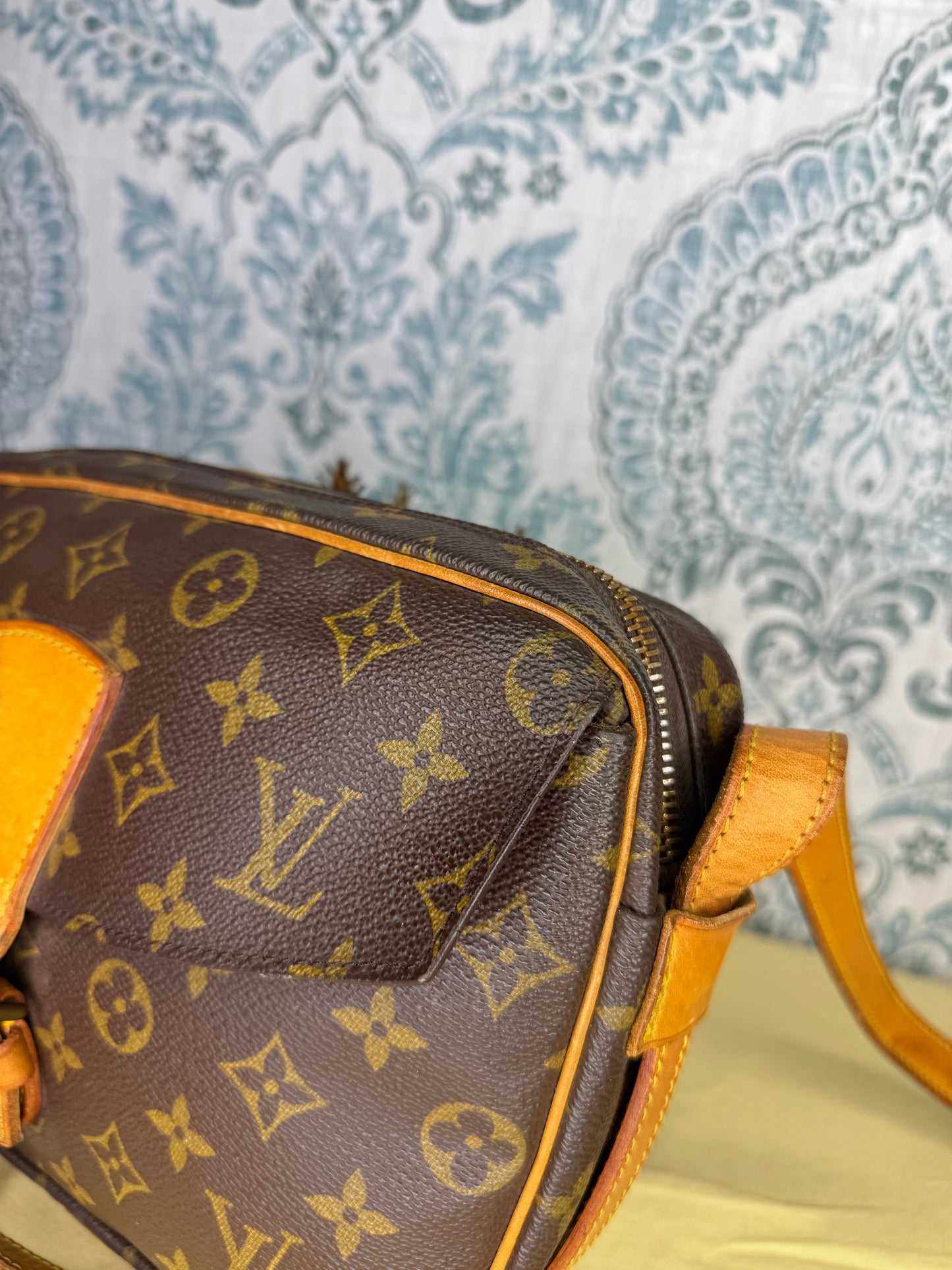 Louis Vuitton Jeune Fille GM #1