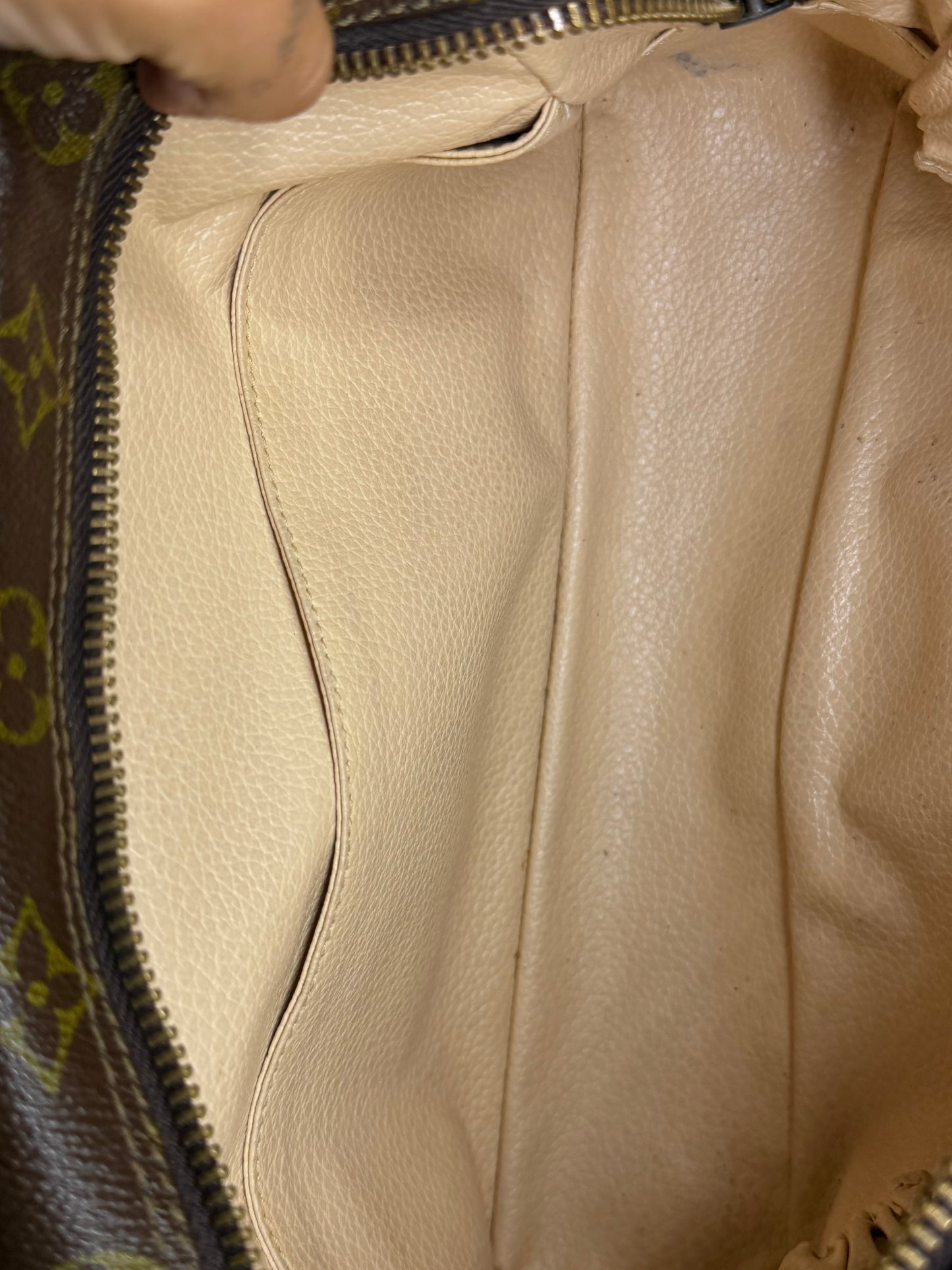 Louis Vuitton Trousse 28 #1 (zipper repair needed)
