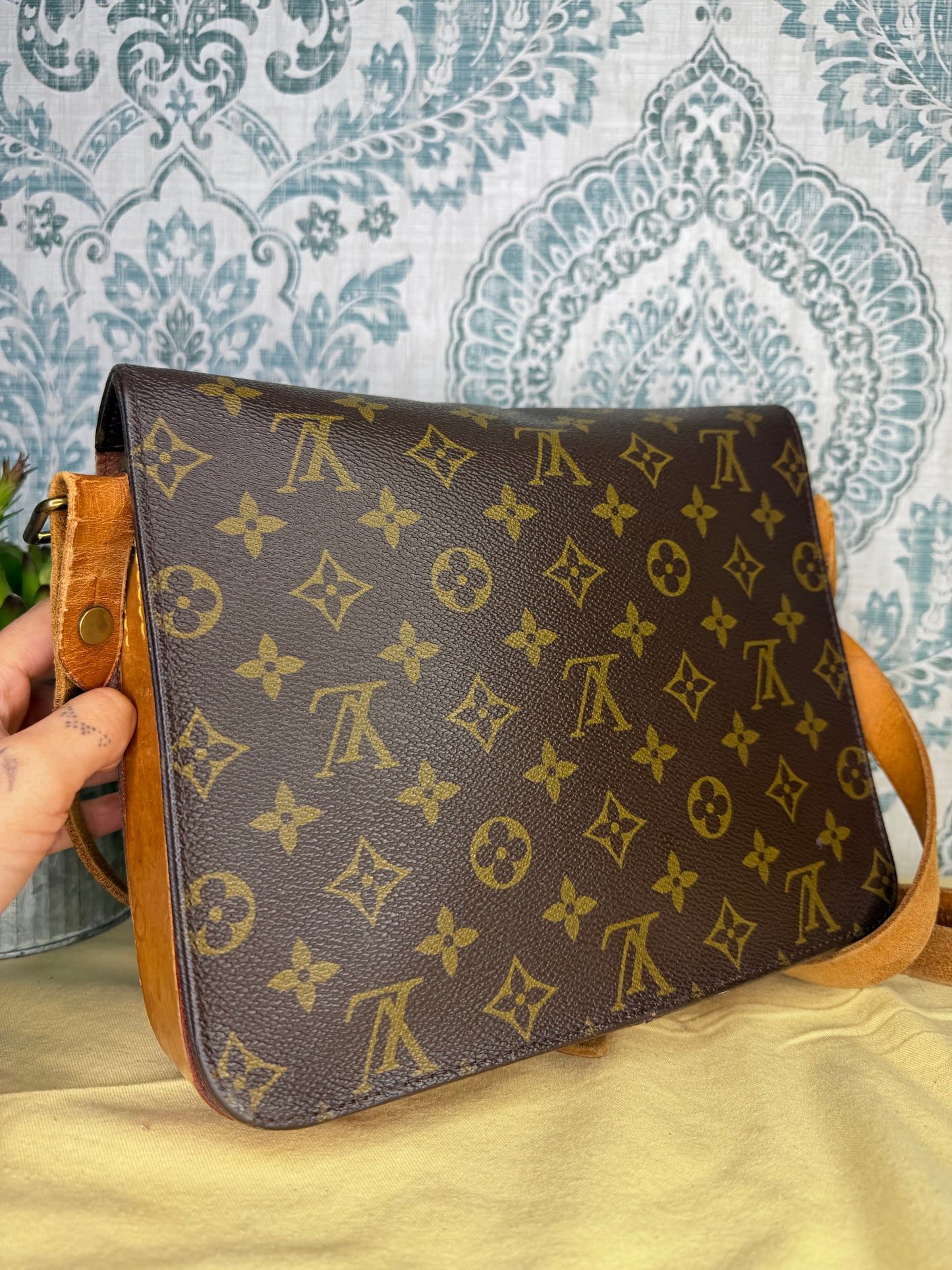 Louis Vuitton Cartouchiere GM