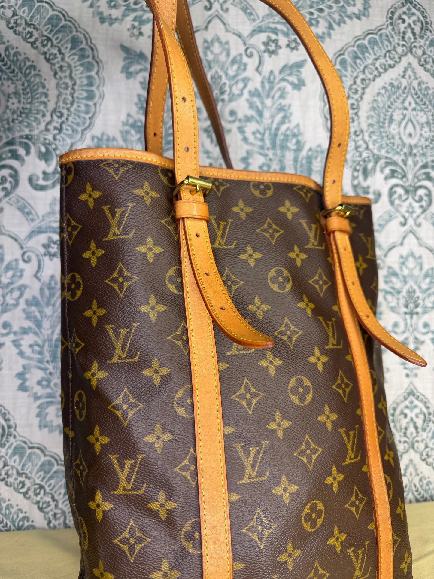 Louis Vuitton Bucket GM #1