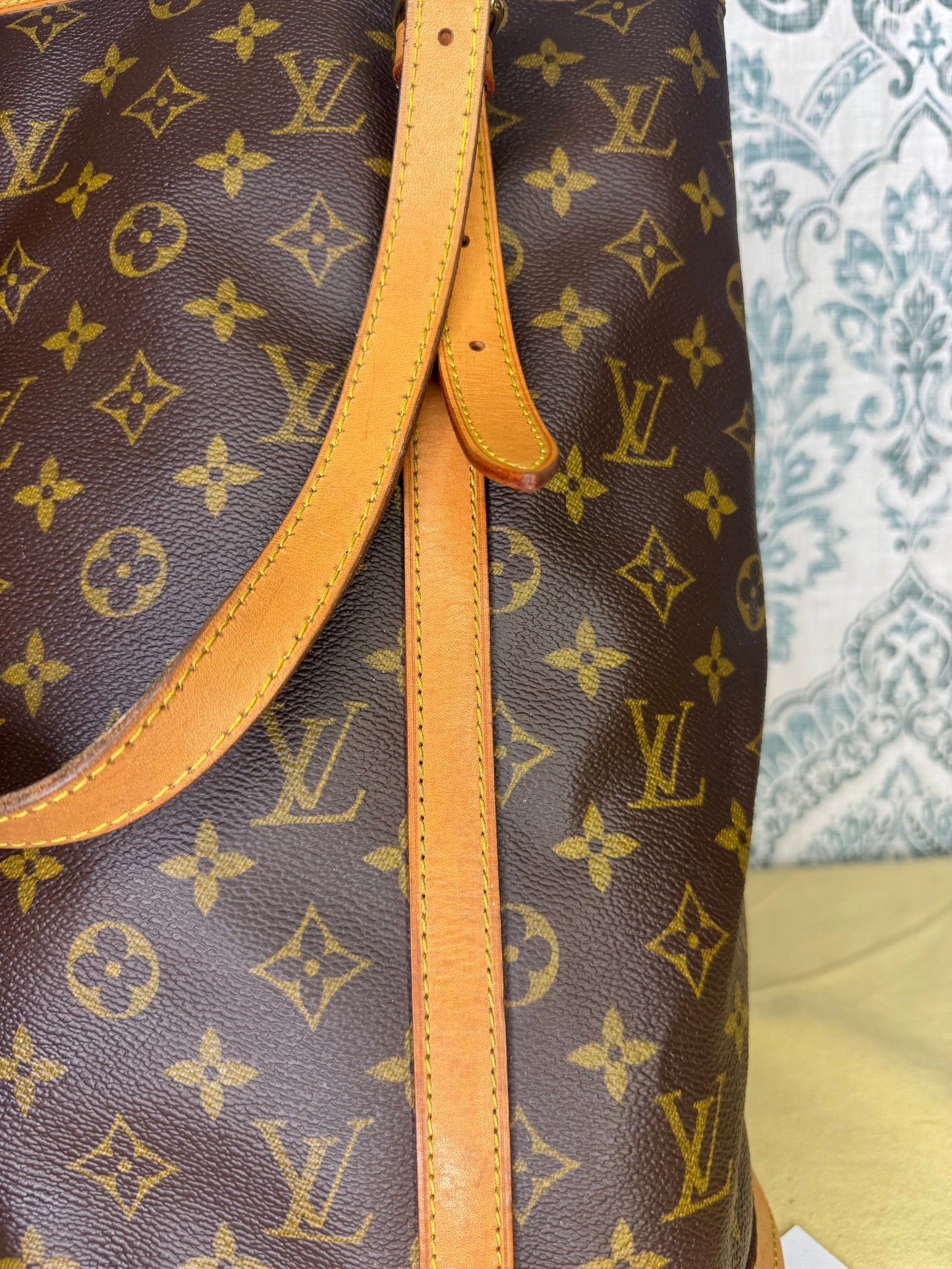 Louis Vuitton Bucket GM #1