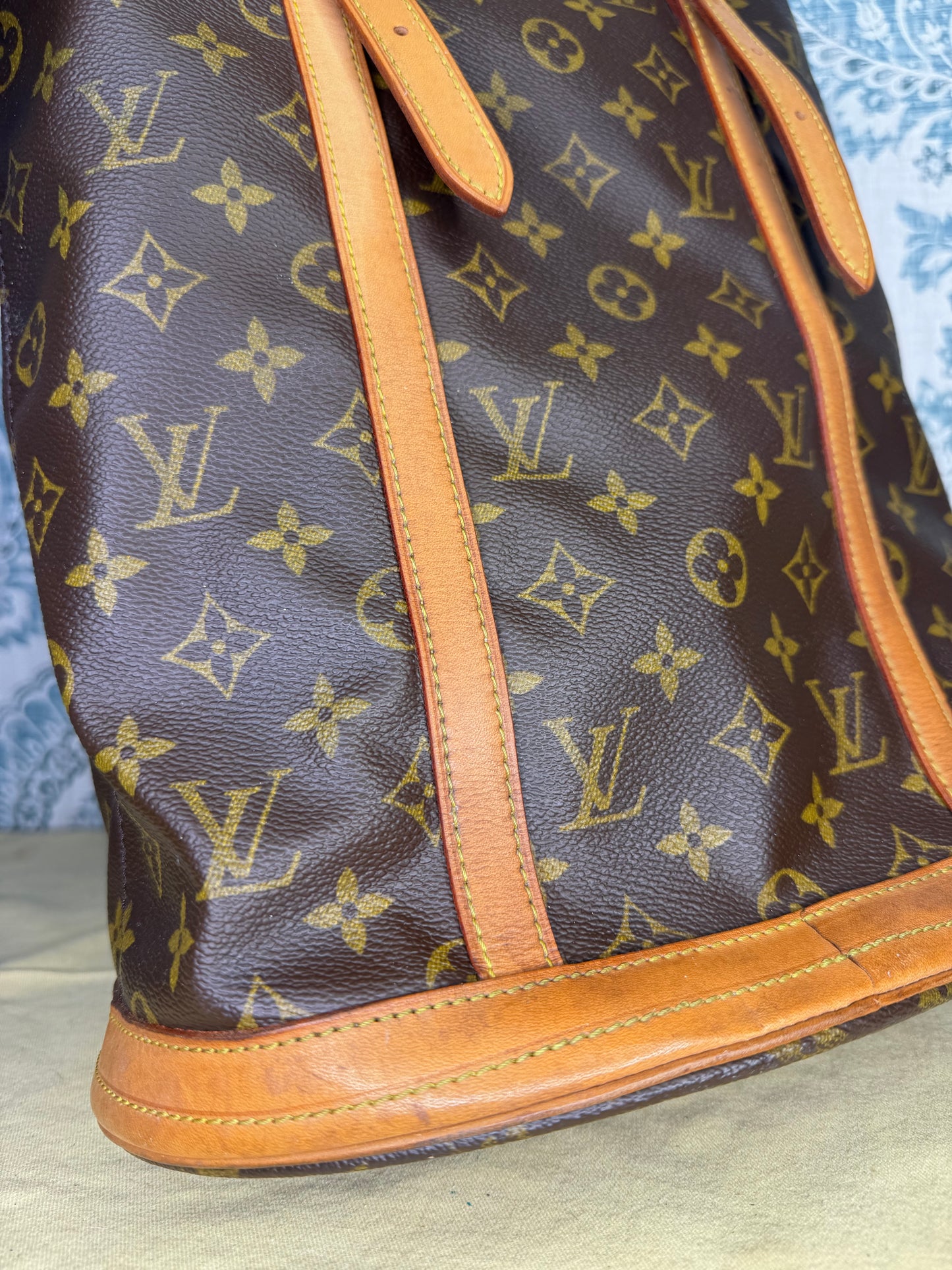 Louis Vuitton Bucket GM #1