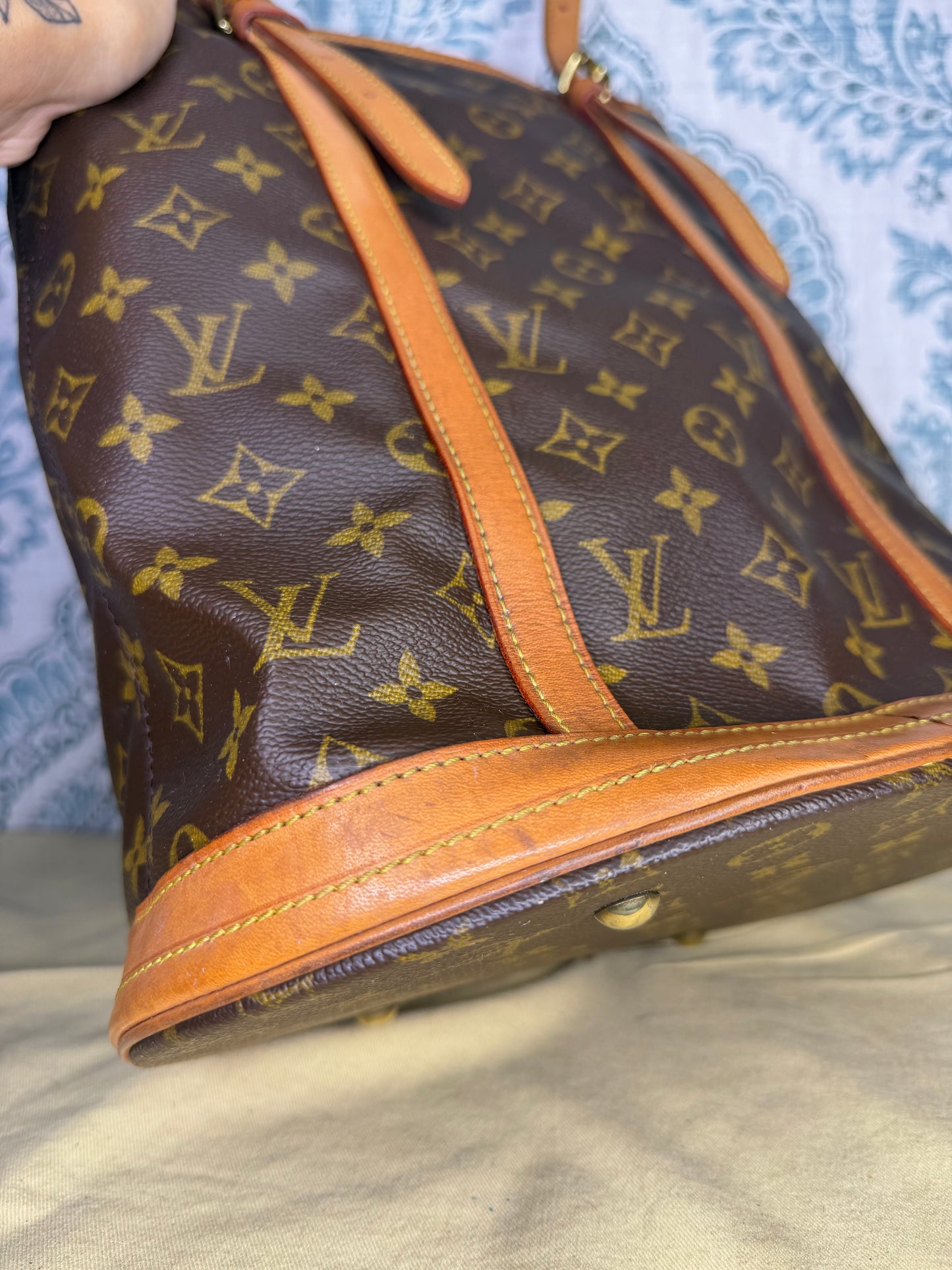 Louis Vuitton Bucket GM #1
