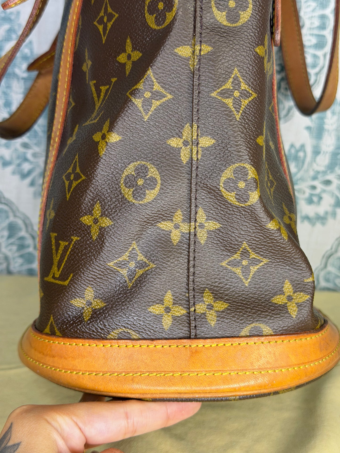 Louis Vuitton Bucket GM #1