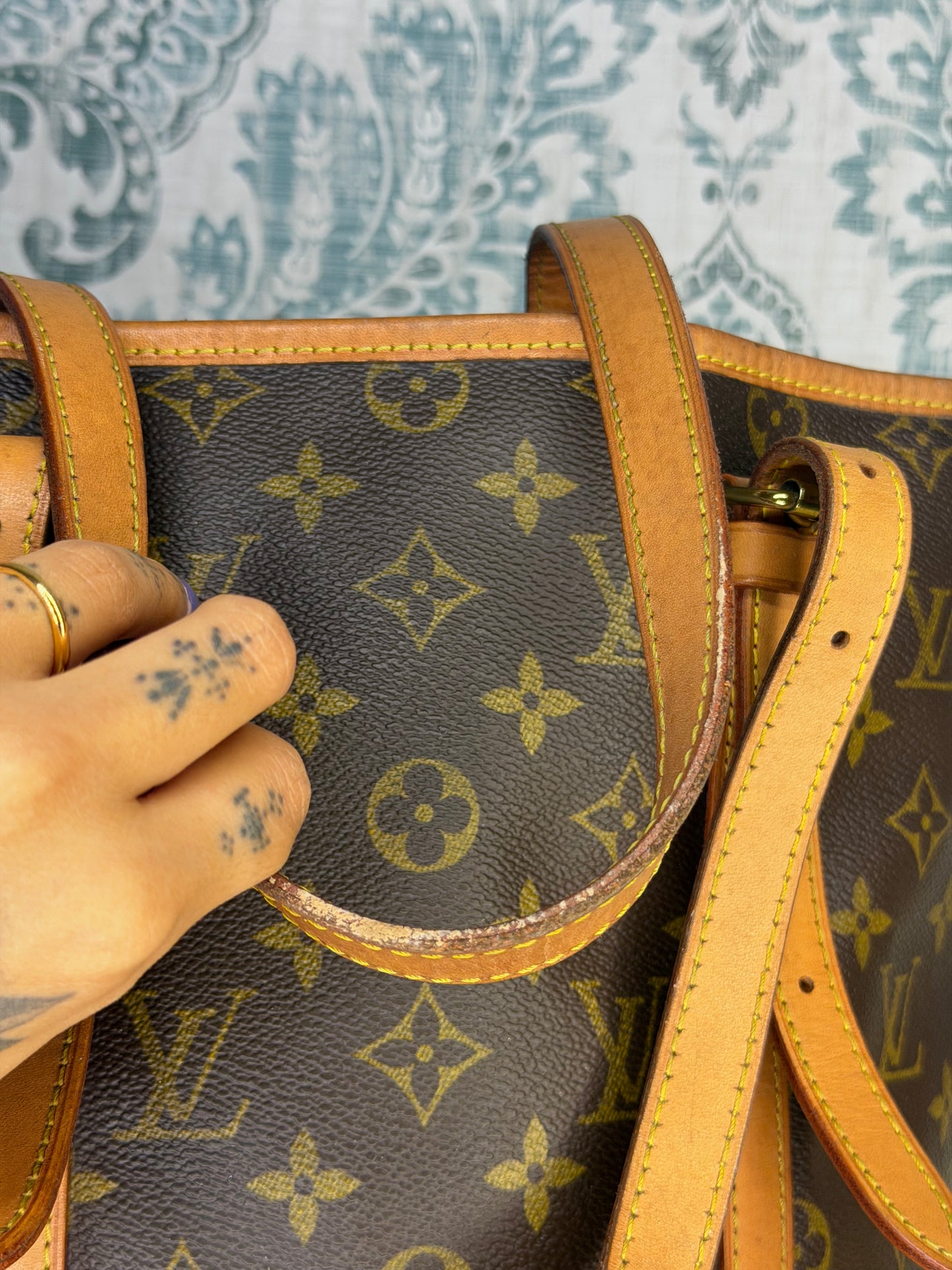 Louis Vuitton Bucket GM #1