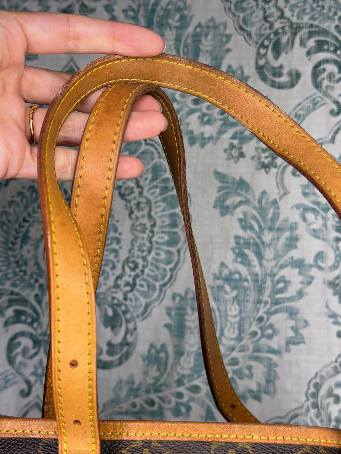 Louis Vuitton Bucket GM #1