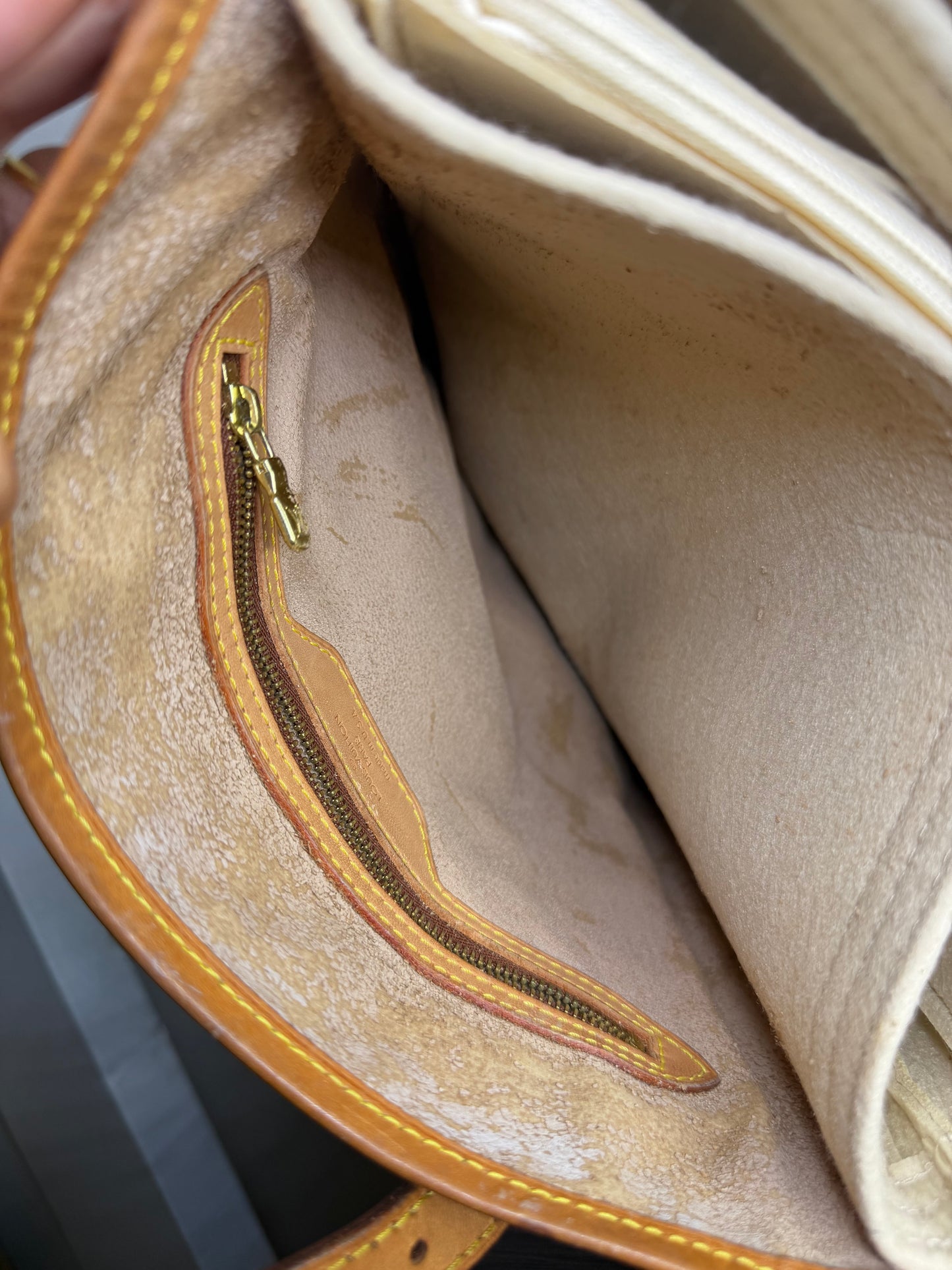 Louis Vuitton Bucket GM #1