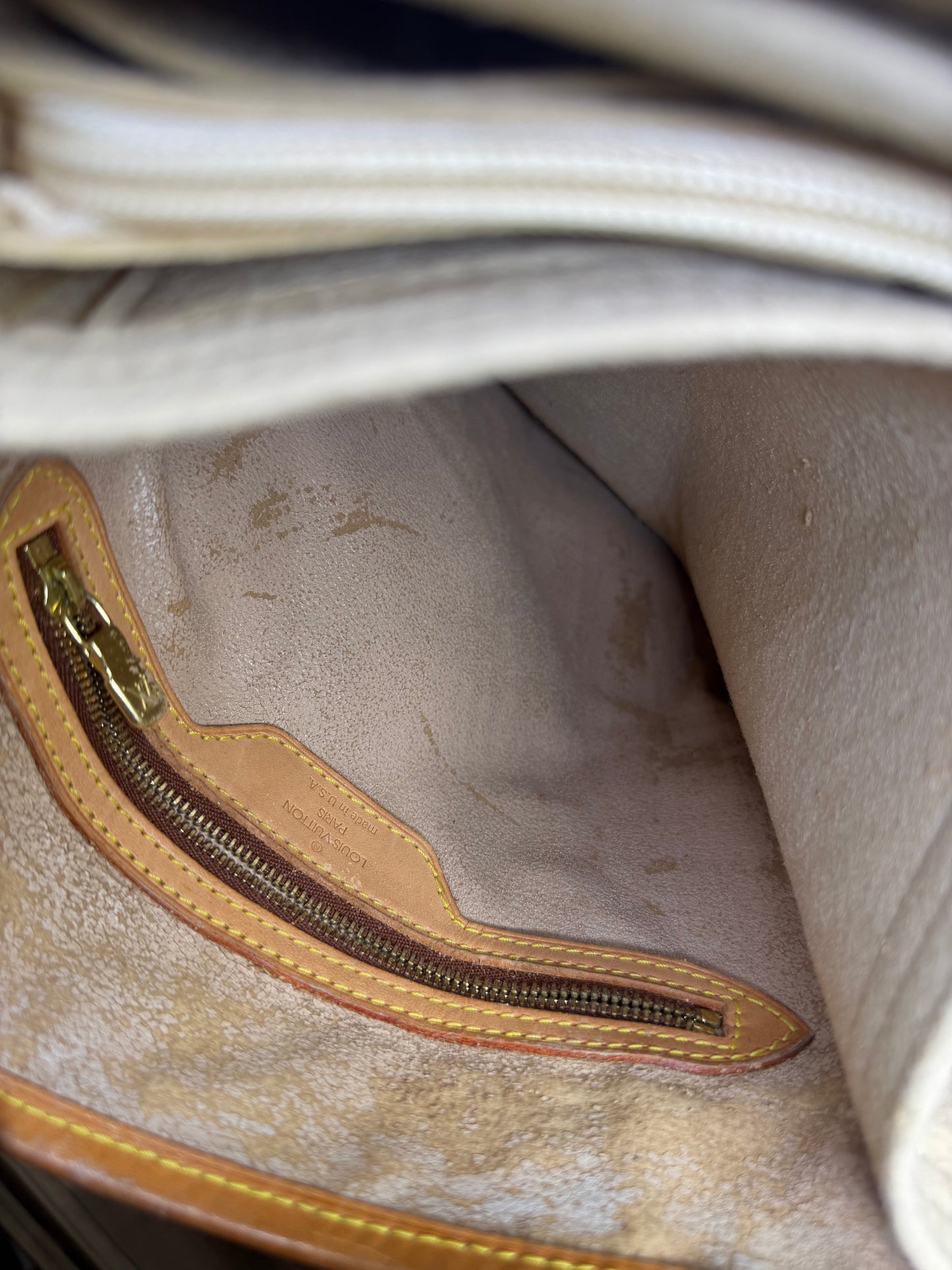 Louis Vuitton Bucket GM #1