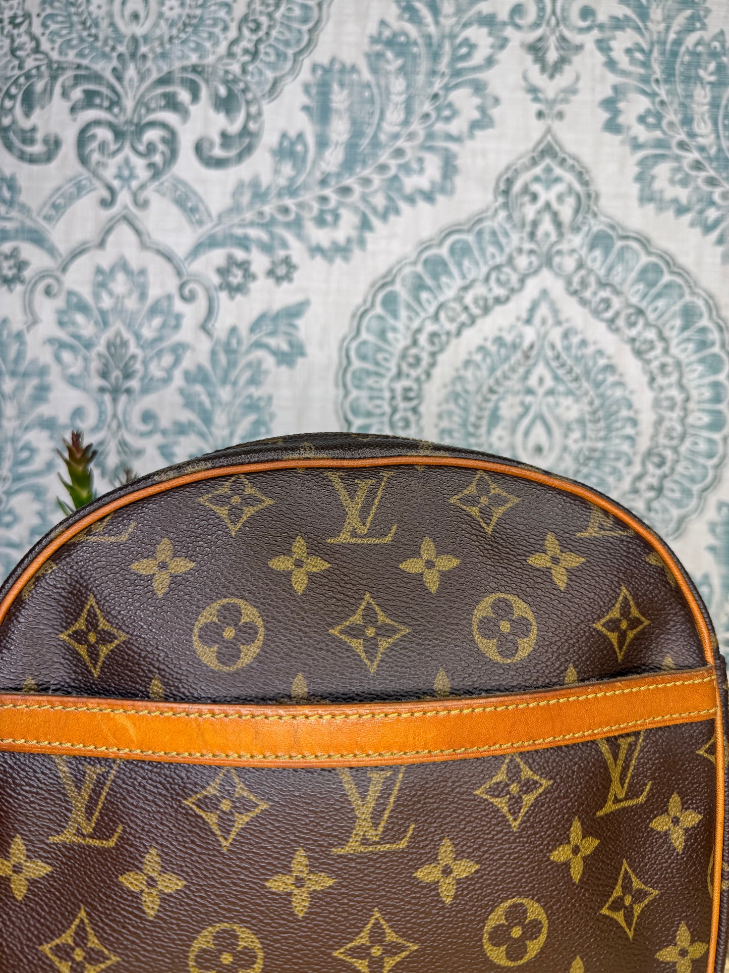Louis Vuitton Senlis