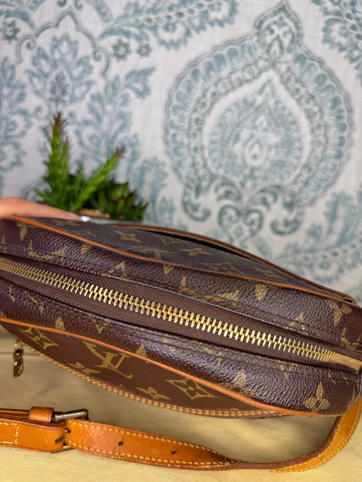 Louis Vuitton Senlis