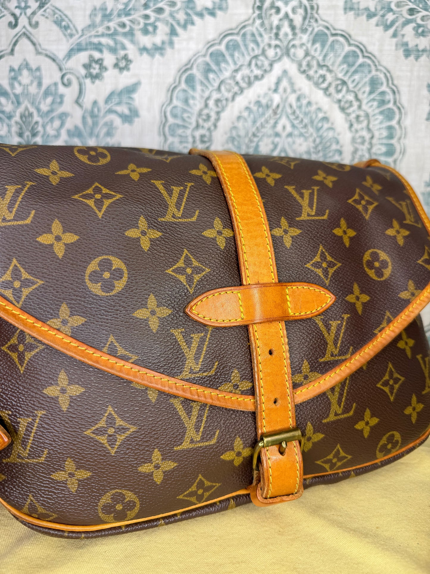 Louis Vuitton Saumur 30