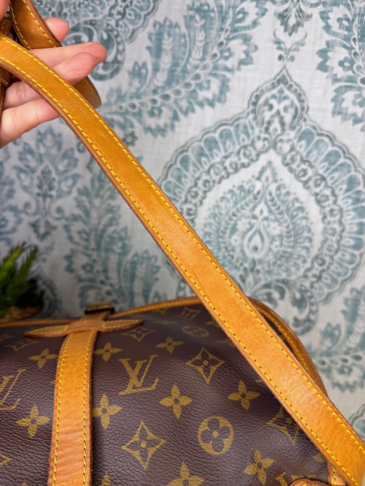 Louis Vuitton Saumur 30