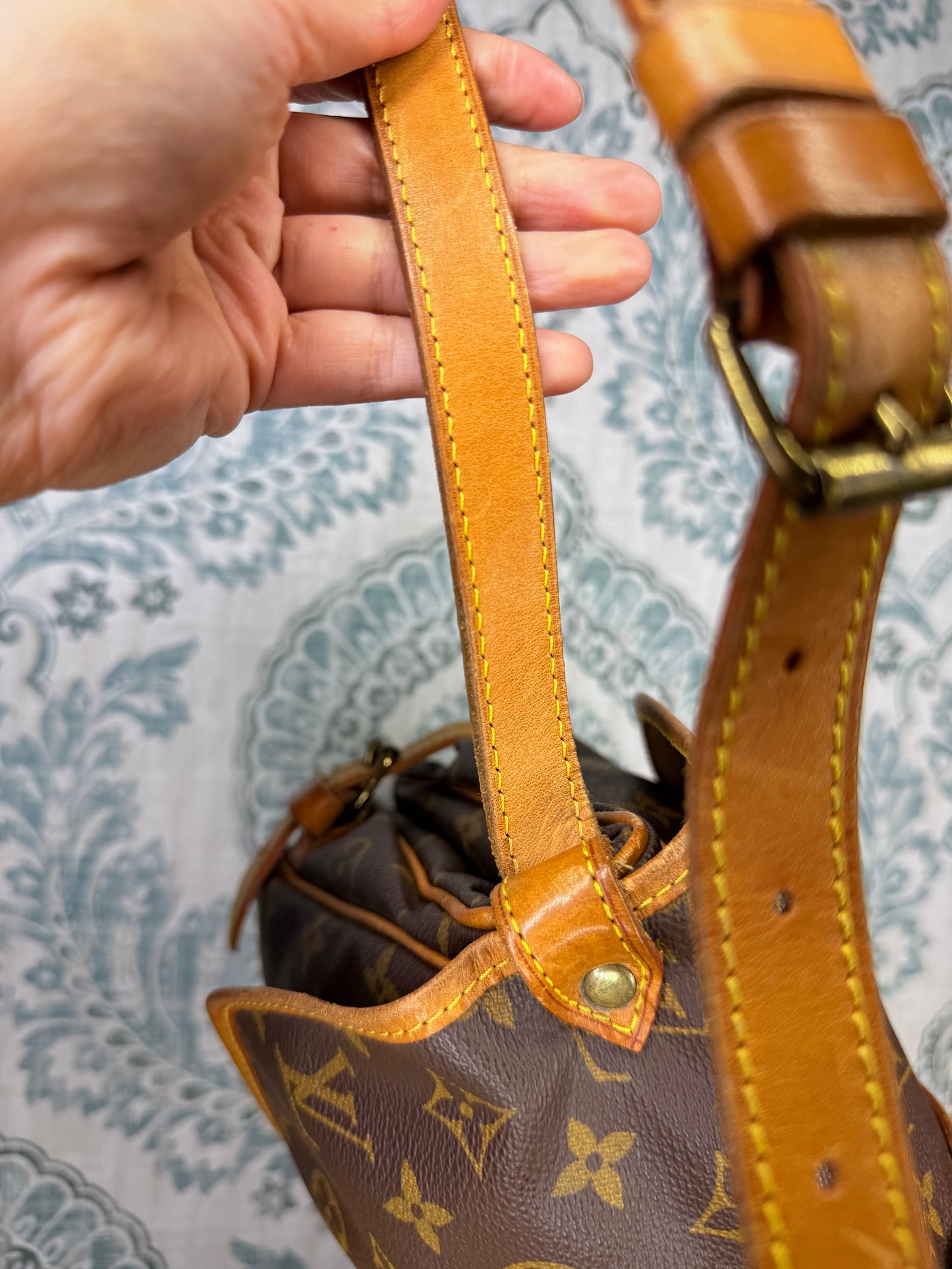 Louis Vuitton Saumur 30