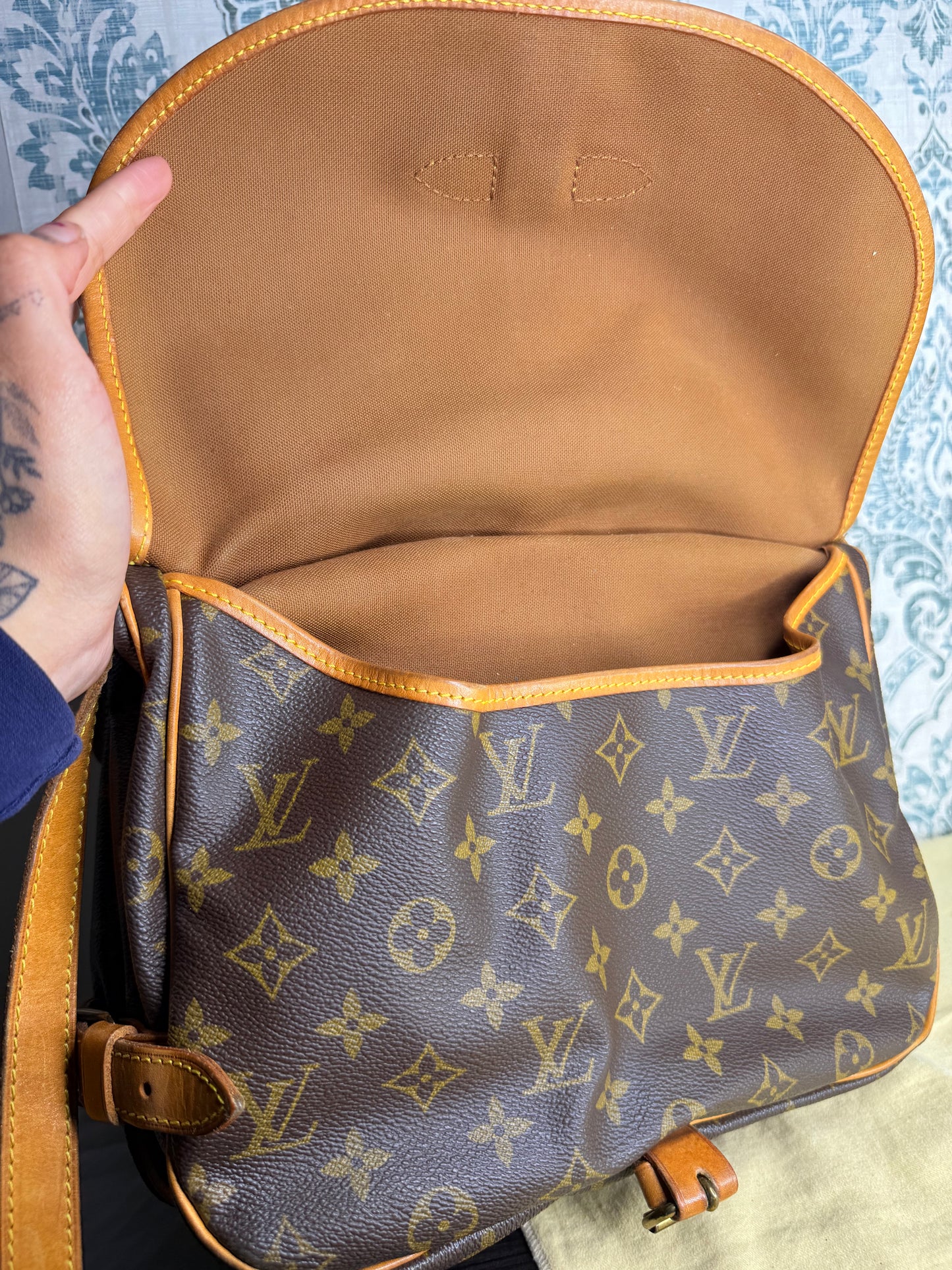 Louis Vuitton Saumur 30