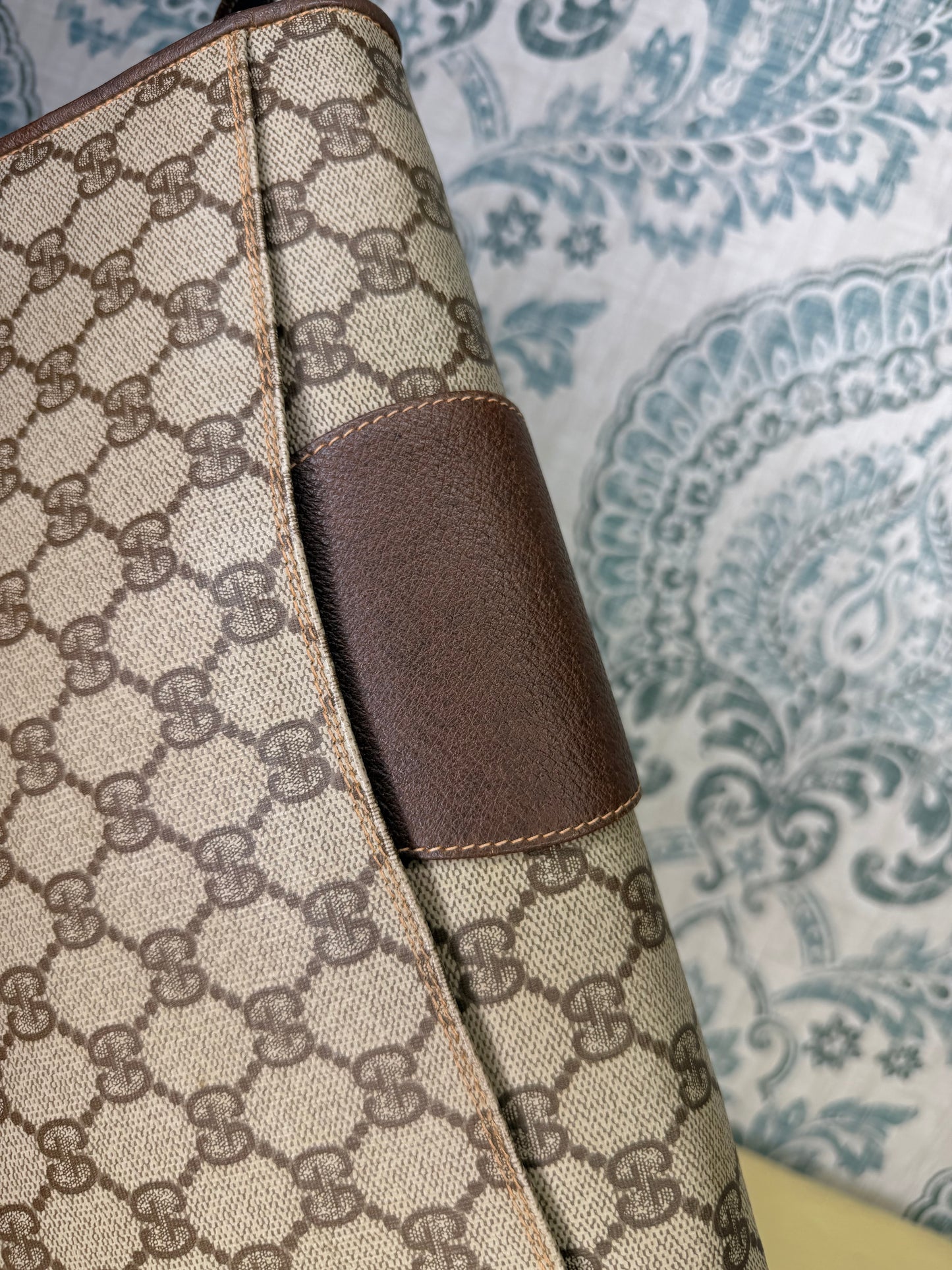 Gucci Supreme Vintage 2way Purse/Clutch